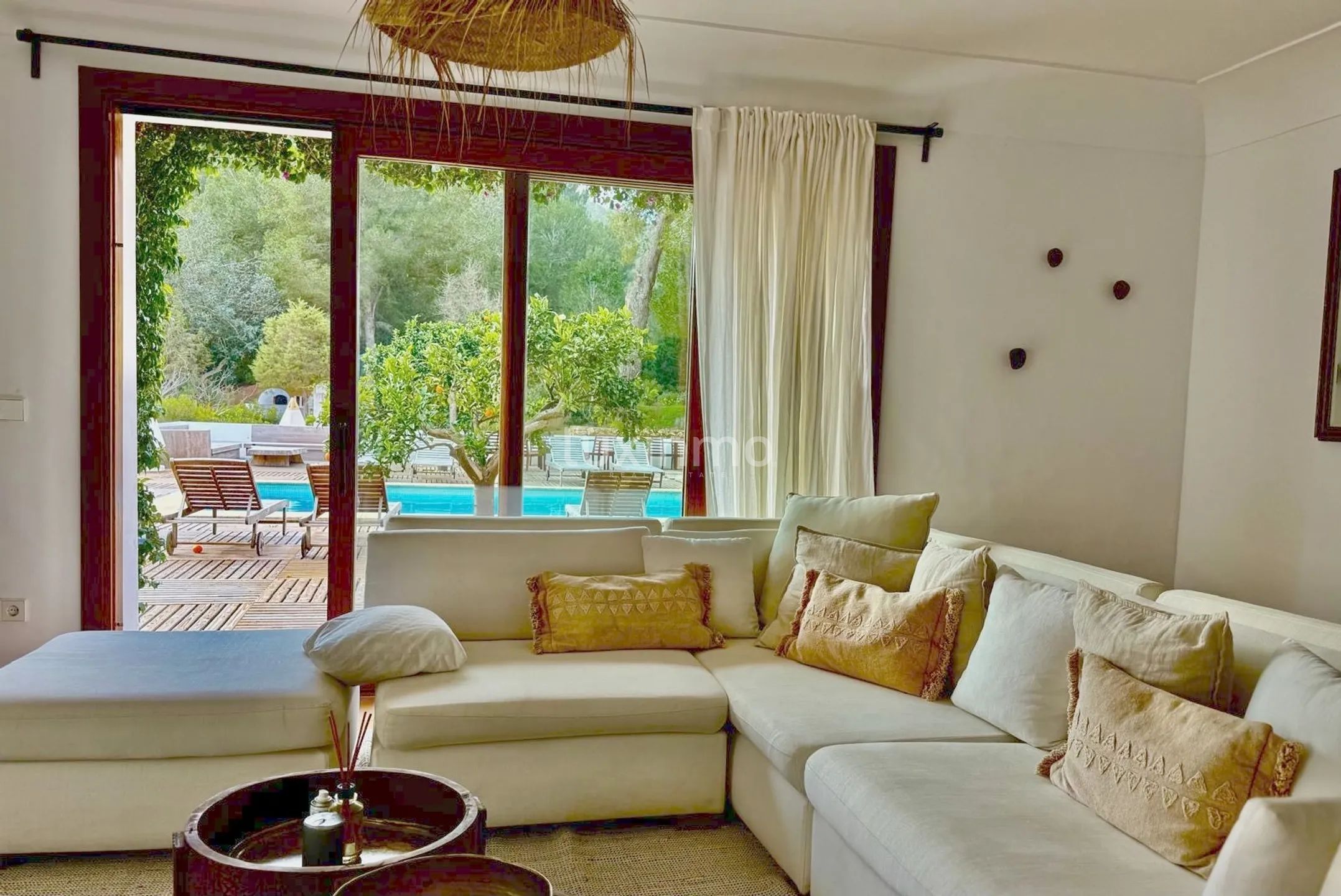 Elegante villa in Ibizastijl met zoutwaterzwembad en uitgestrekt terrein — photo 26