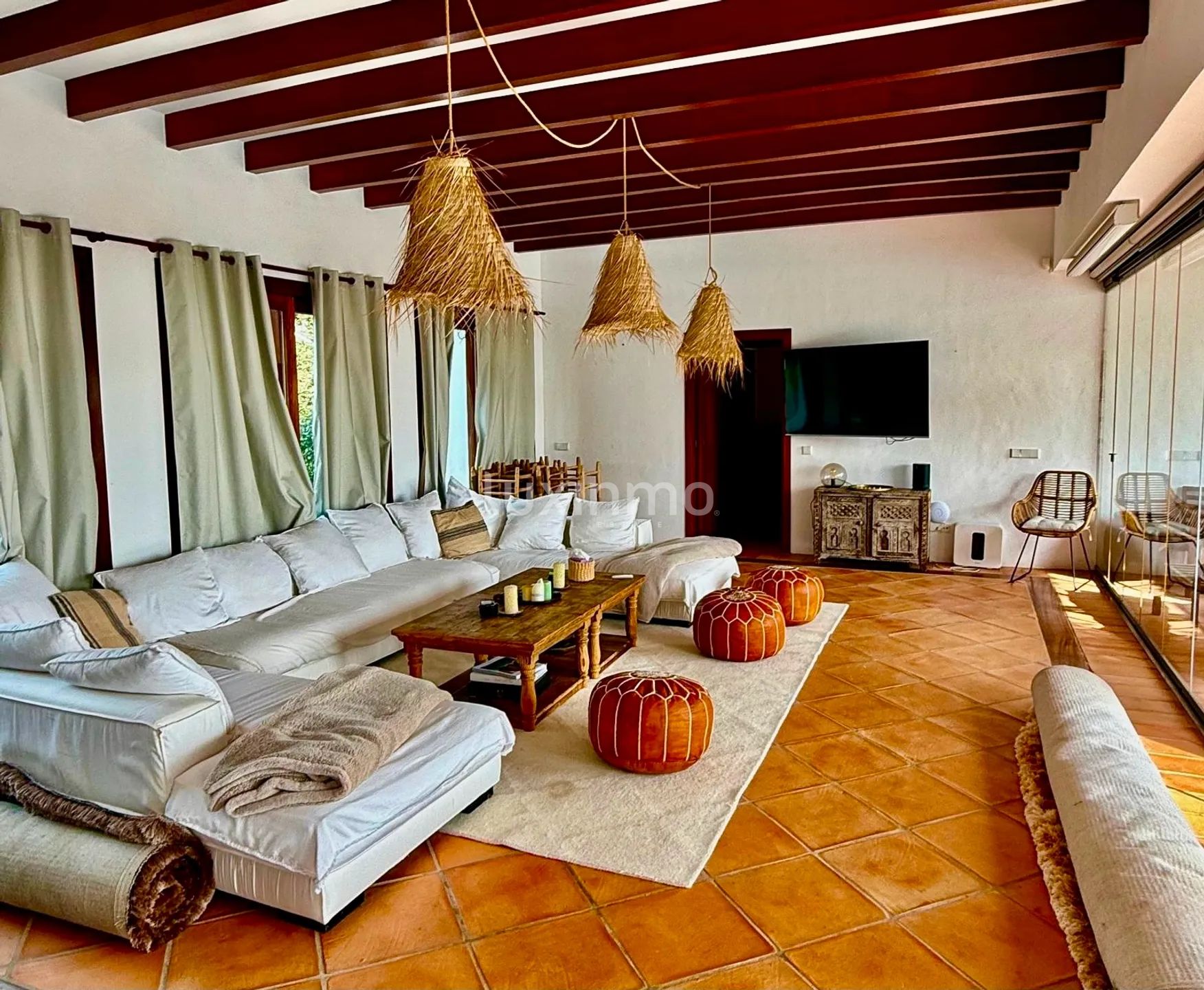 Elegante villa in Ibizastijl met zoutwaterzwembad en uitgestrekt terrein — photo 11