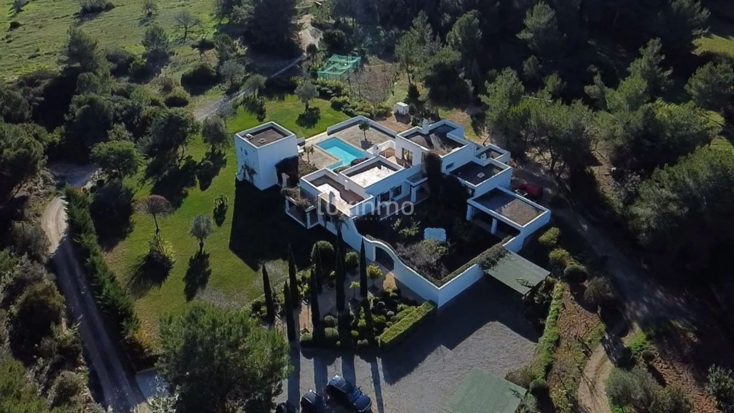 Elegante villa in Ibizastijl met zoutwaterzwembad en uitgestrekt terrein — photo 39