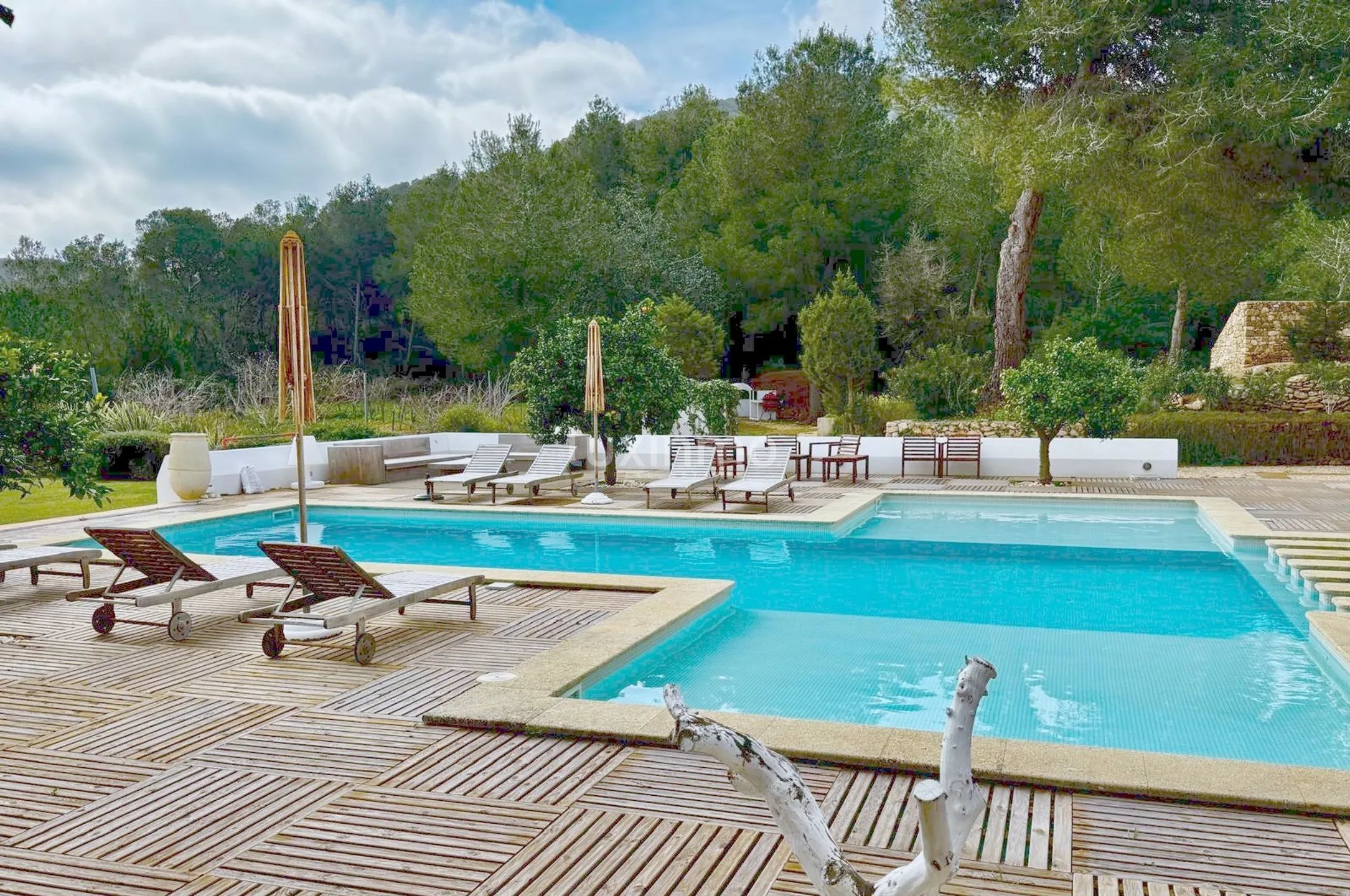 Elegante villa in Ibizastijl met zoutwaterzwembad en uitgestrekt terrein — photo 31