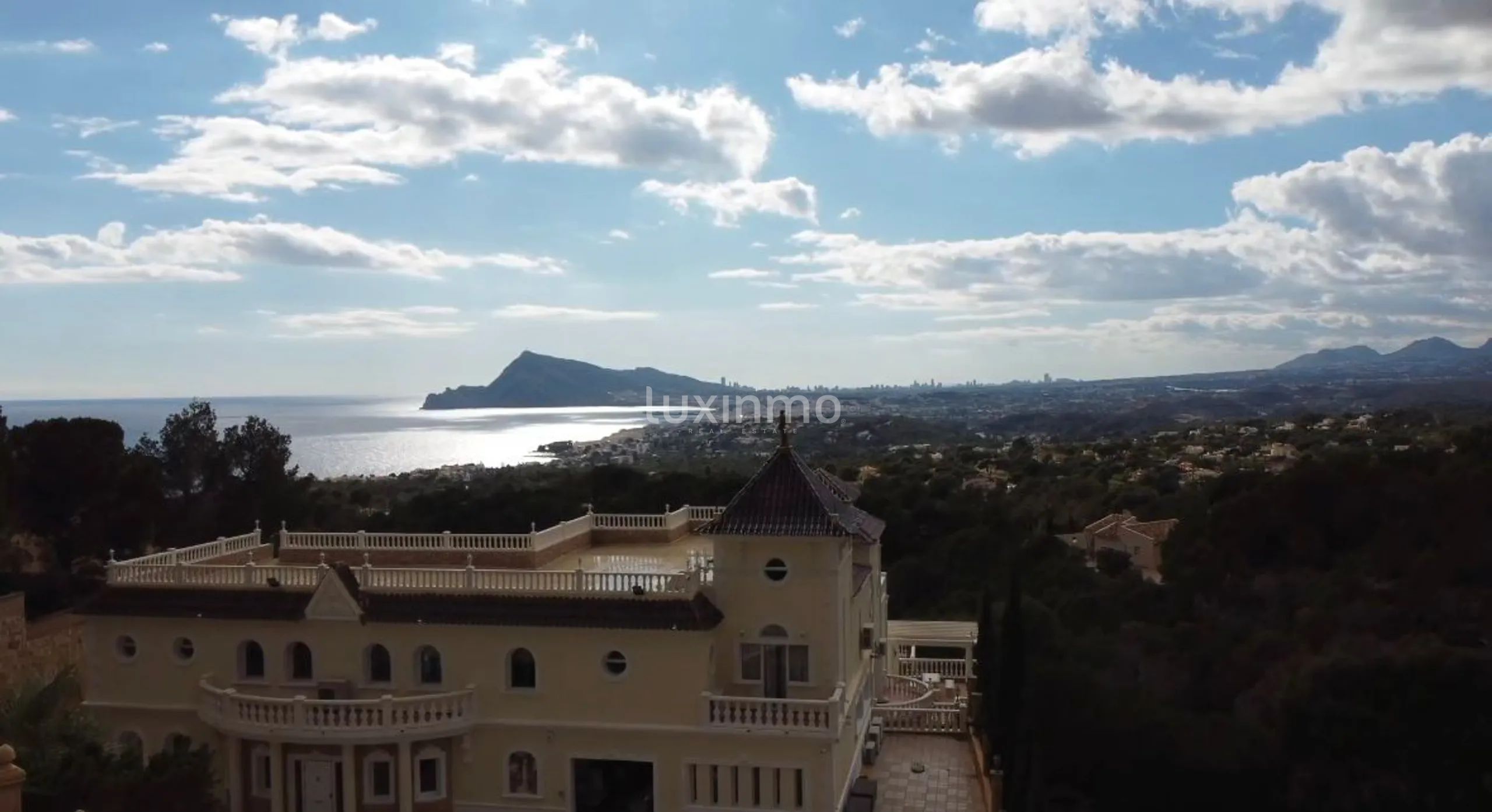 Luxury living experience in Altea — photo 33