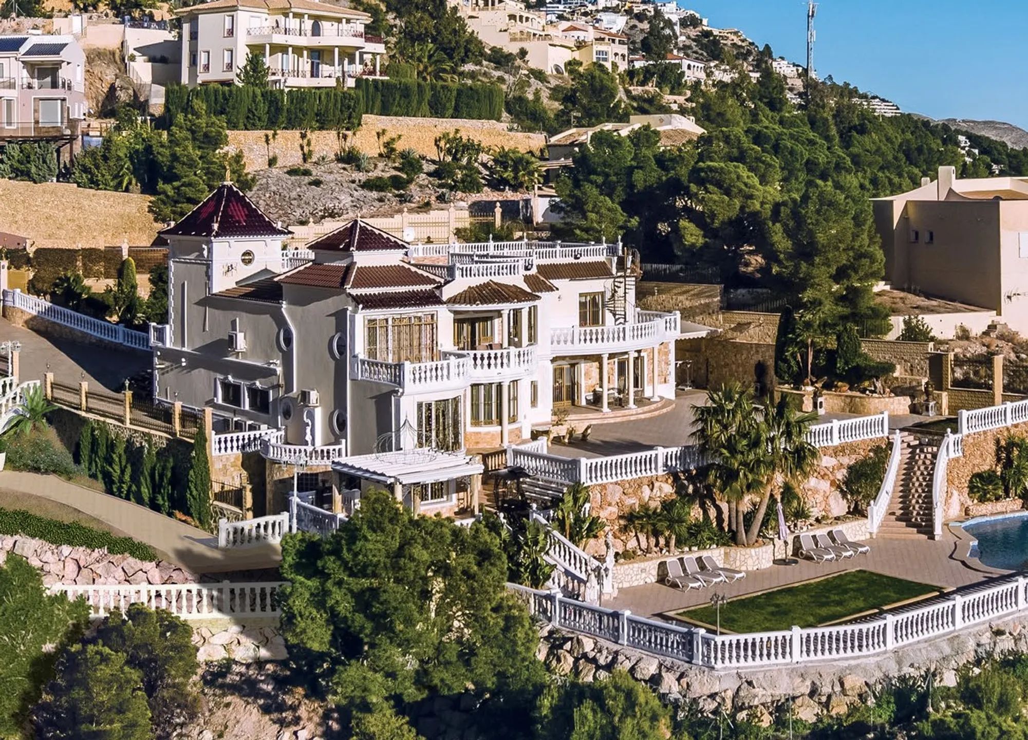 Luxury living experience in Altea — photo 2