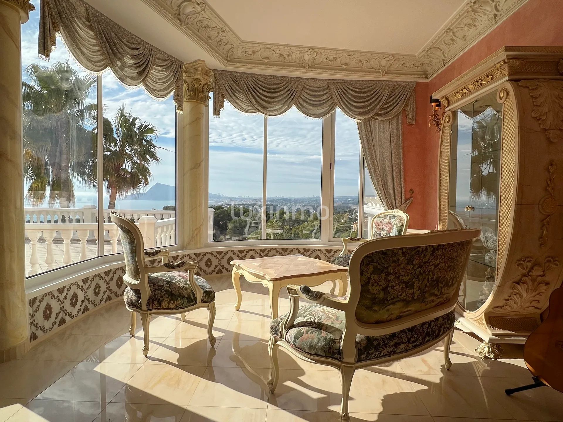 Luxury living experience in Altea — photo 3