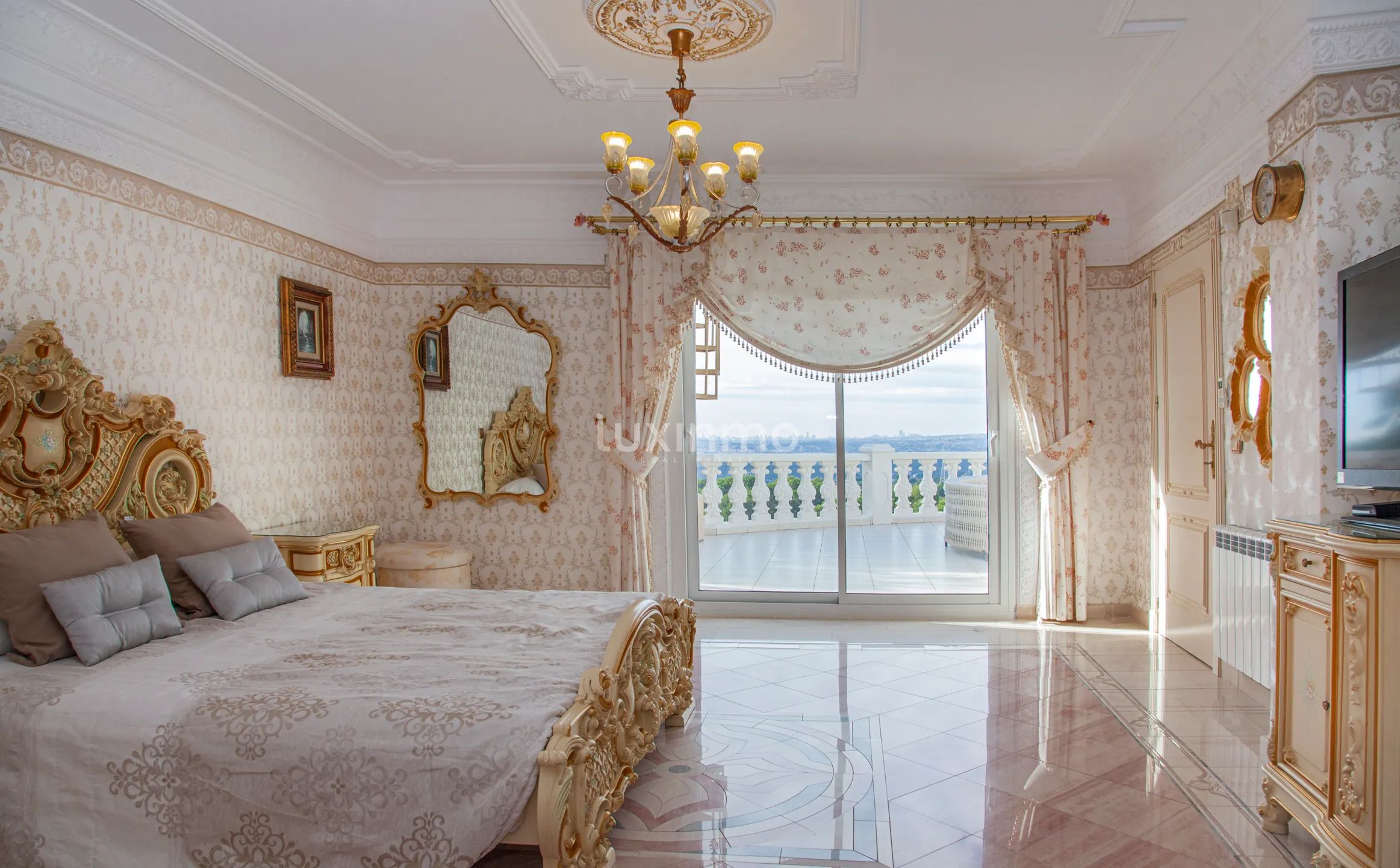 Luxury living experience in Altea — photo 11