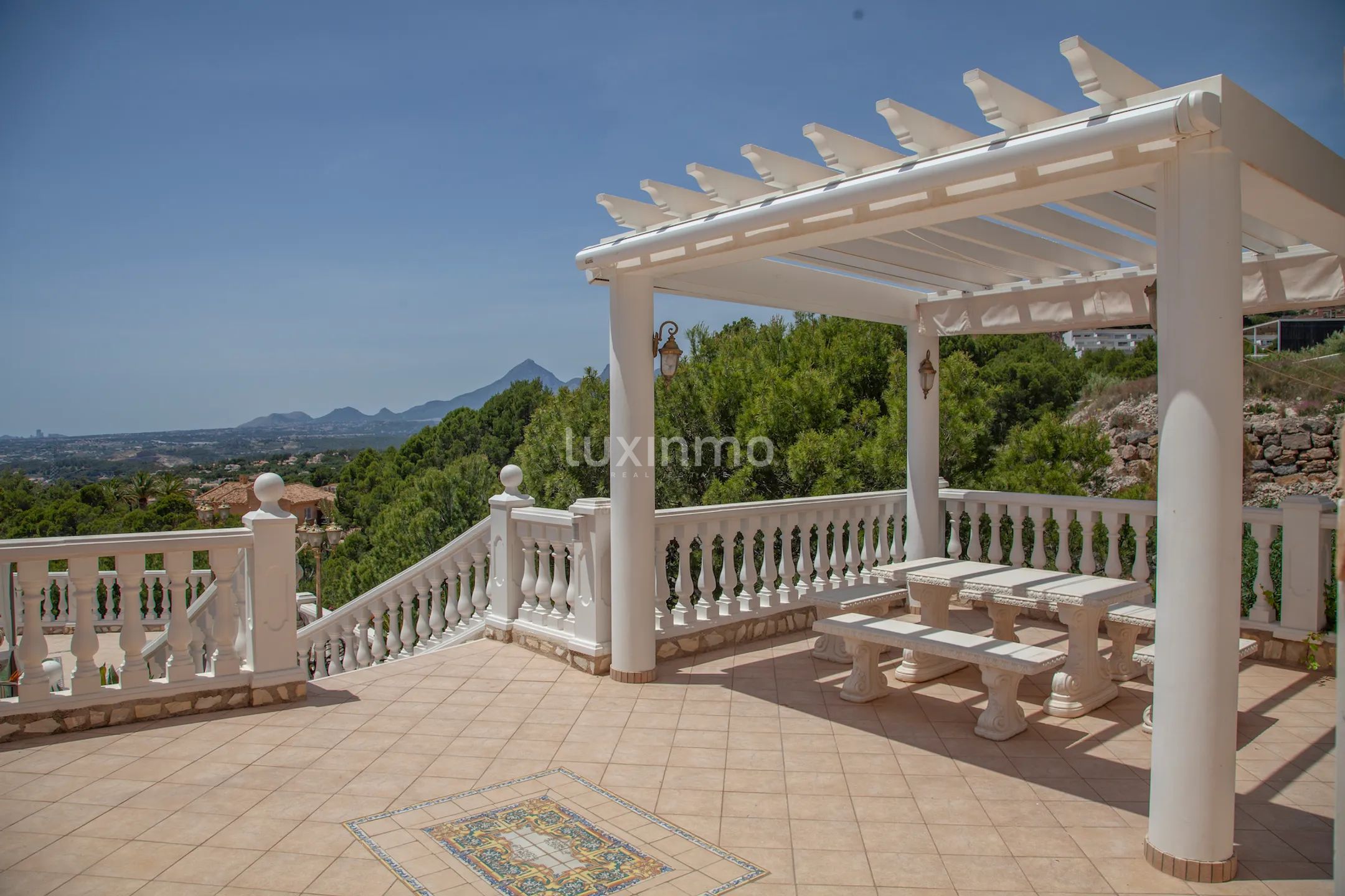 Luxury living experience in Altea — photo 32