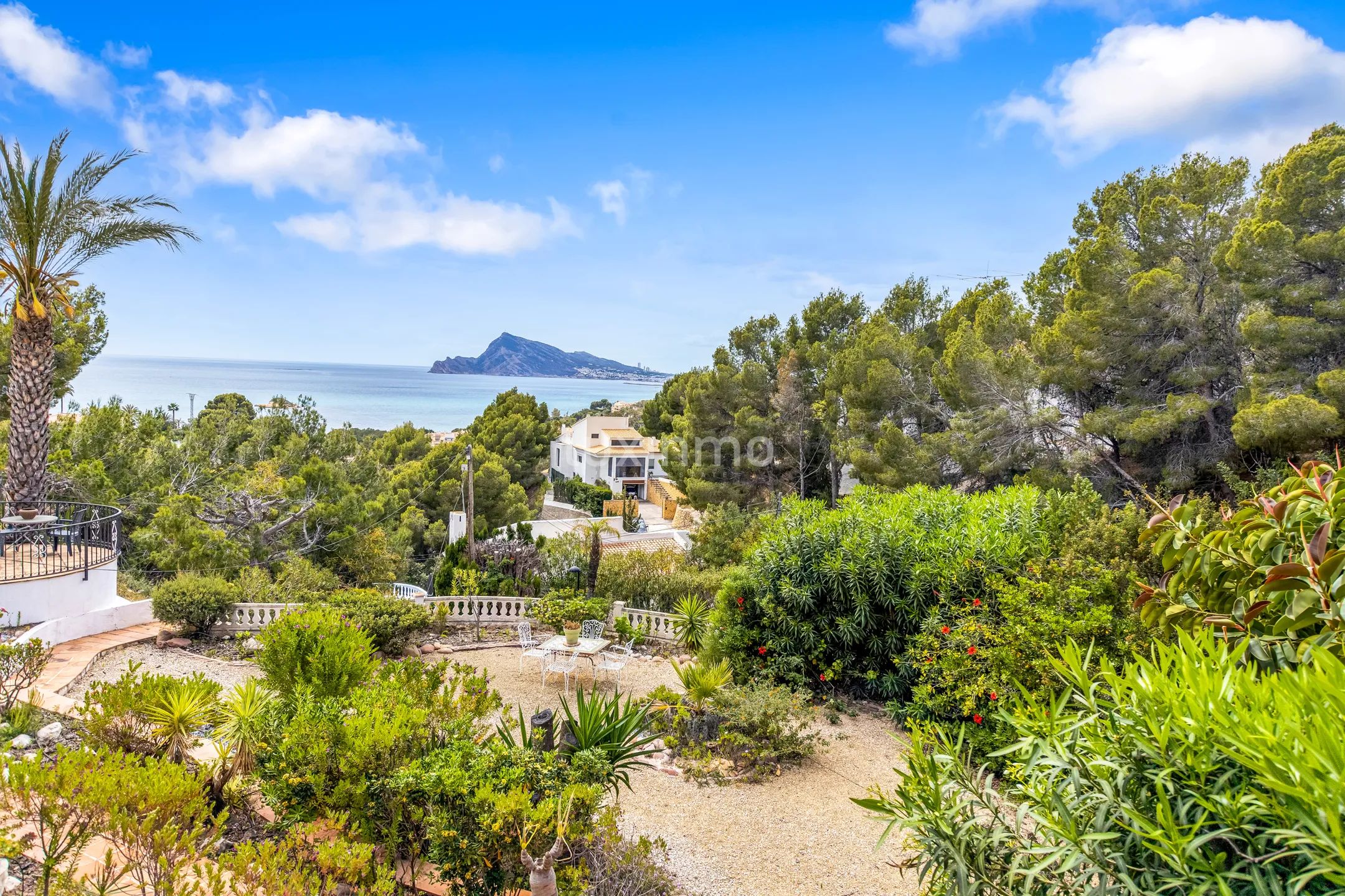 Charming Mediterranean detached villa with stunning sea and Altea views — photo 35