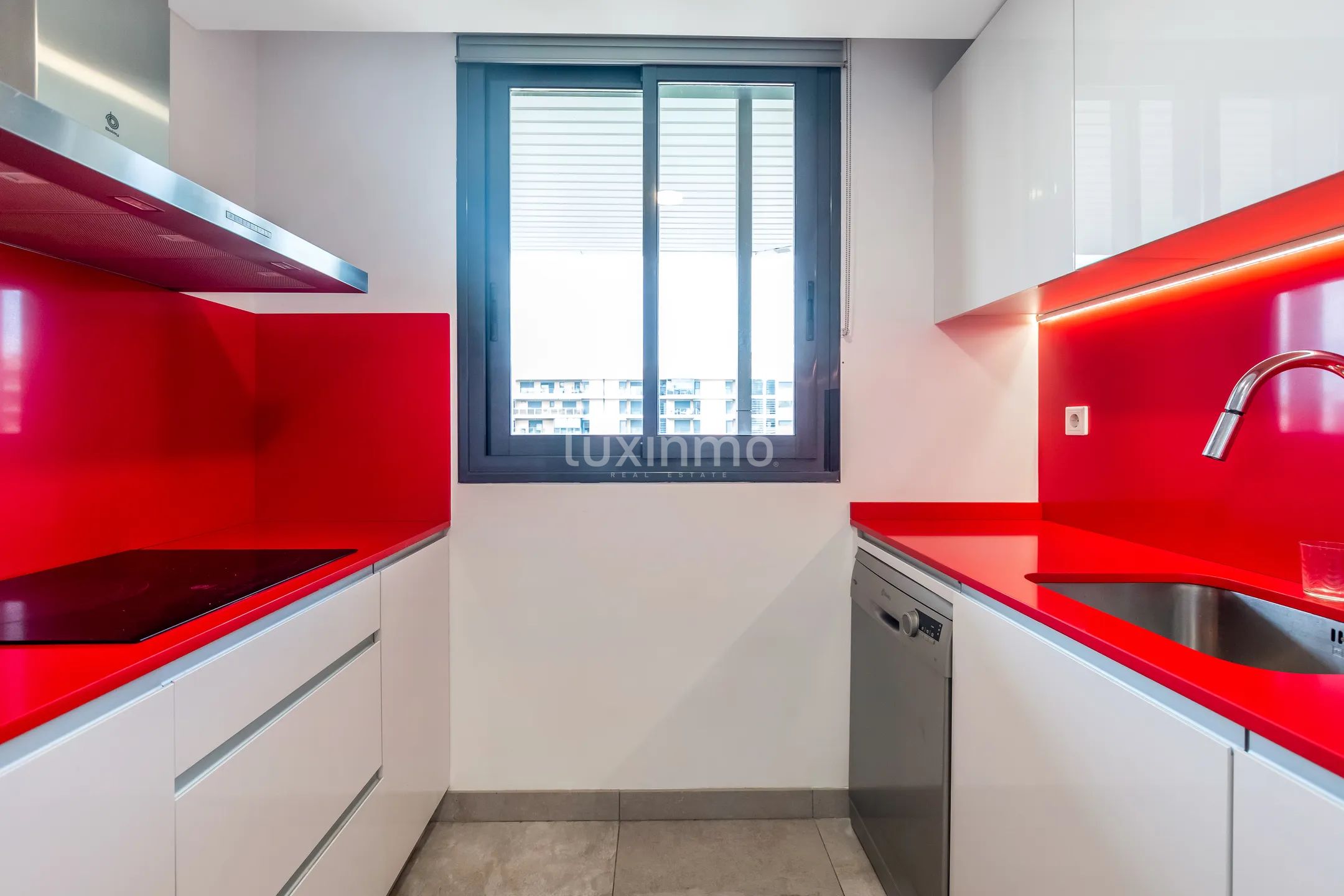 appartement avec vue sur la mer dans le quartier Pau5 Playa de San Juan — photo 22