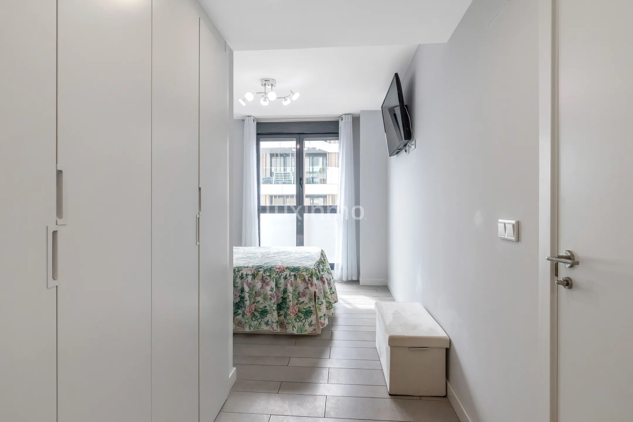 appartement avec vue sur la mer dans le quartier Pau5 Playa de San Juan — photo 13