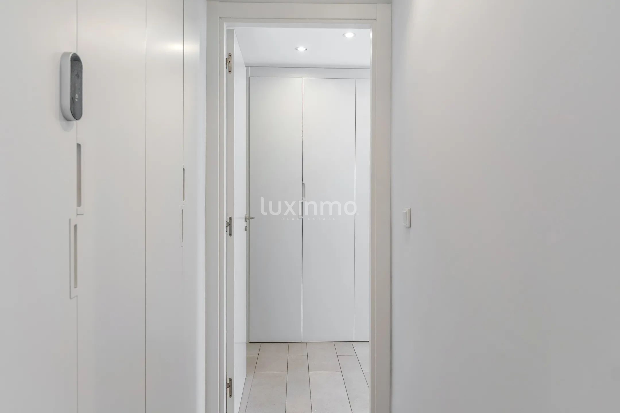 appartement avec vue sur la mer dans le quartier Pau5 Playa de San Juan — photo 11