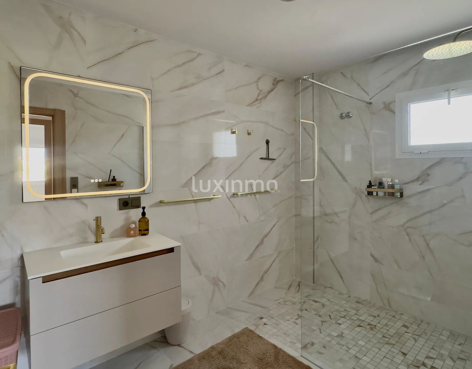 Appartement moderne en bord de mer avec vue imprenable à Albir — photo 11