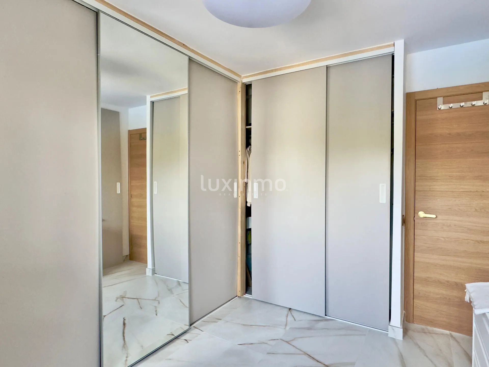 Appartement moderne en bord de mer avec vue imprenable à Albir — photo 14