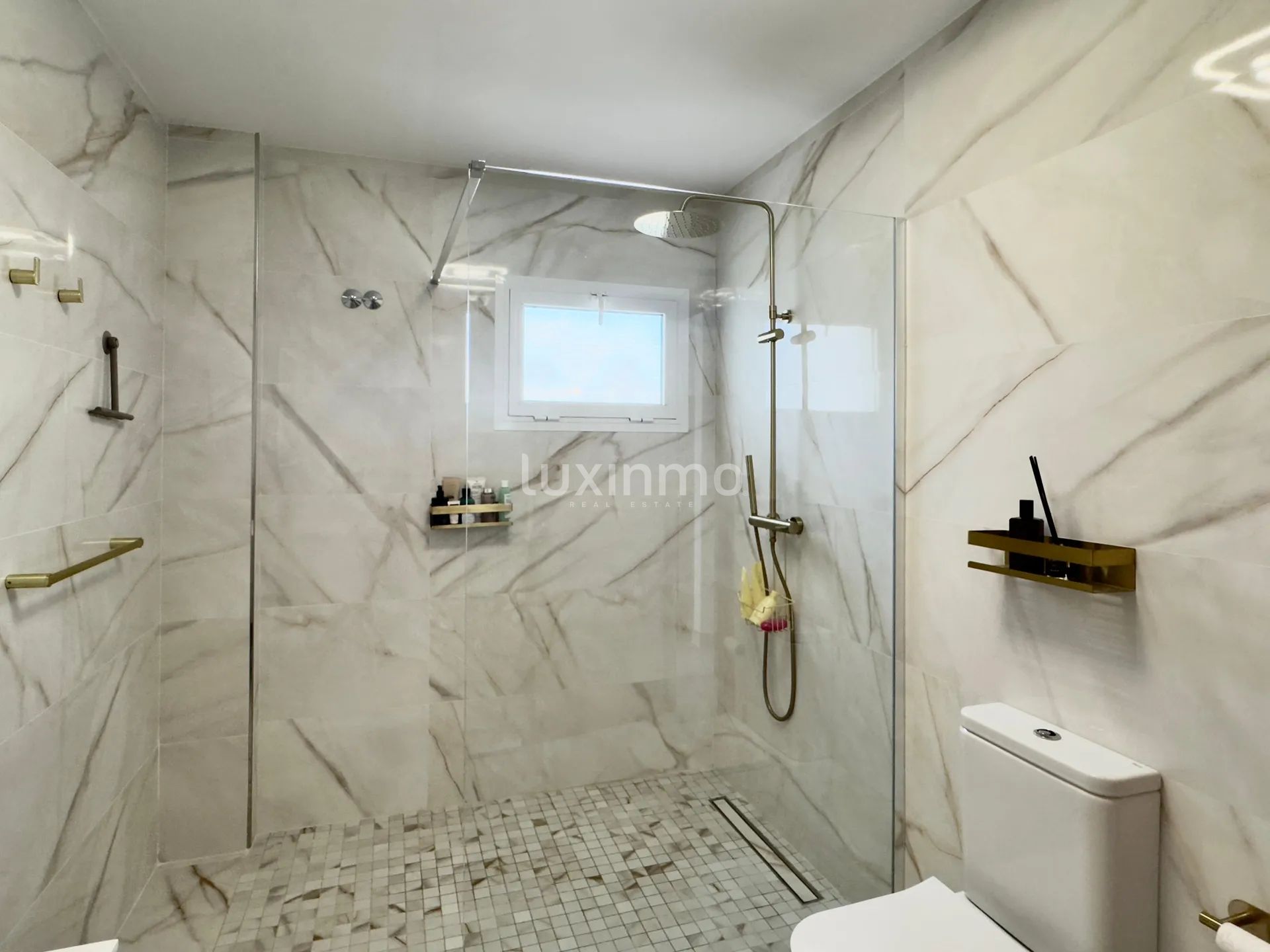 Appartement moderne en bord de mer avec vue imprenable à Albir — photo 12