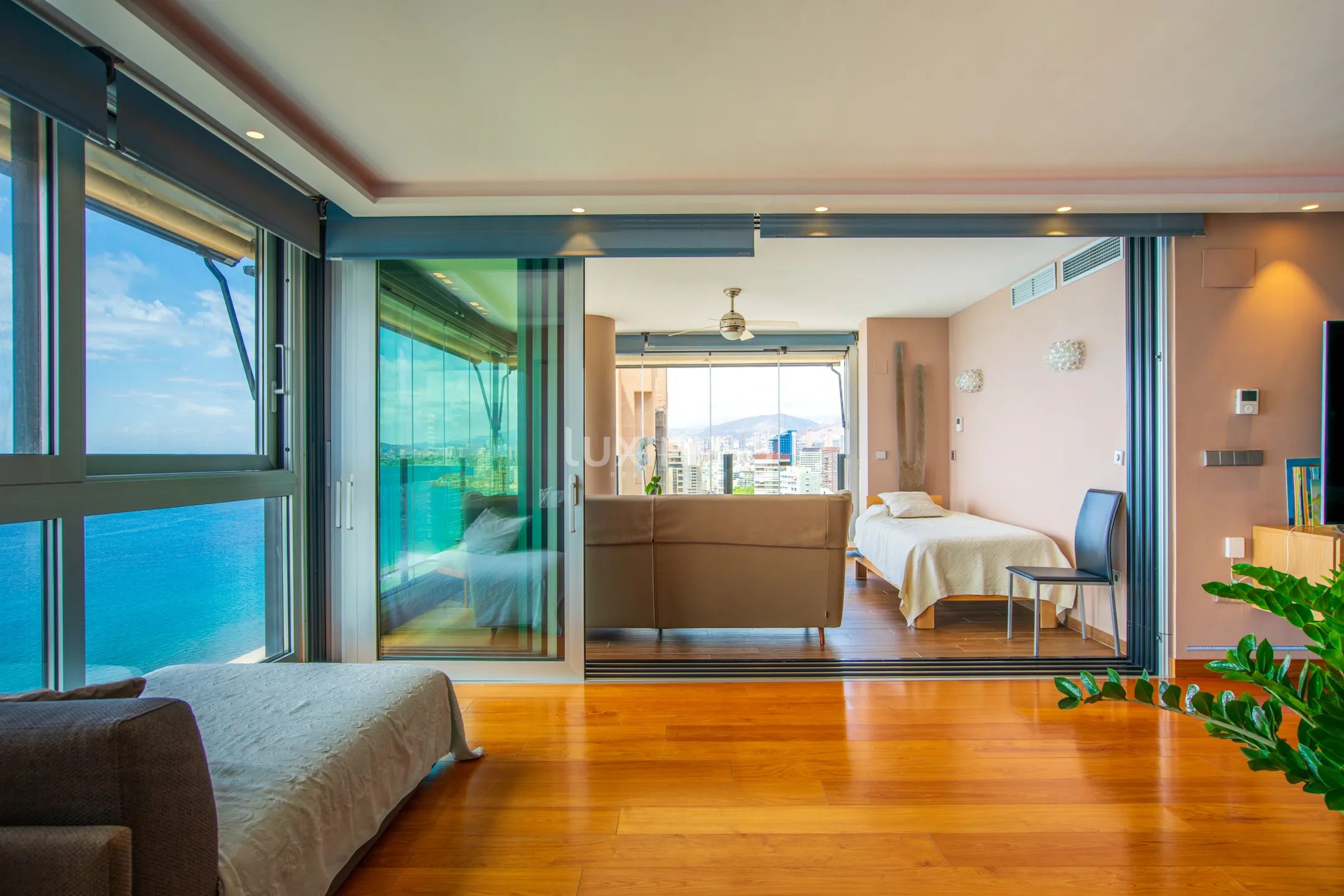 Stunning flat with open views to the sea in Playa de Levante Benidorm — photo 10
