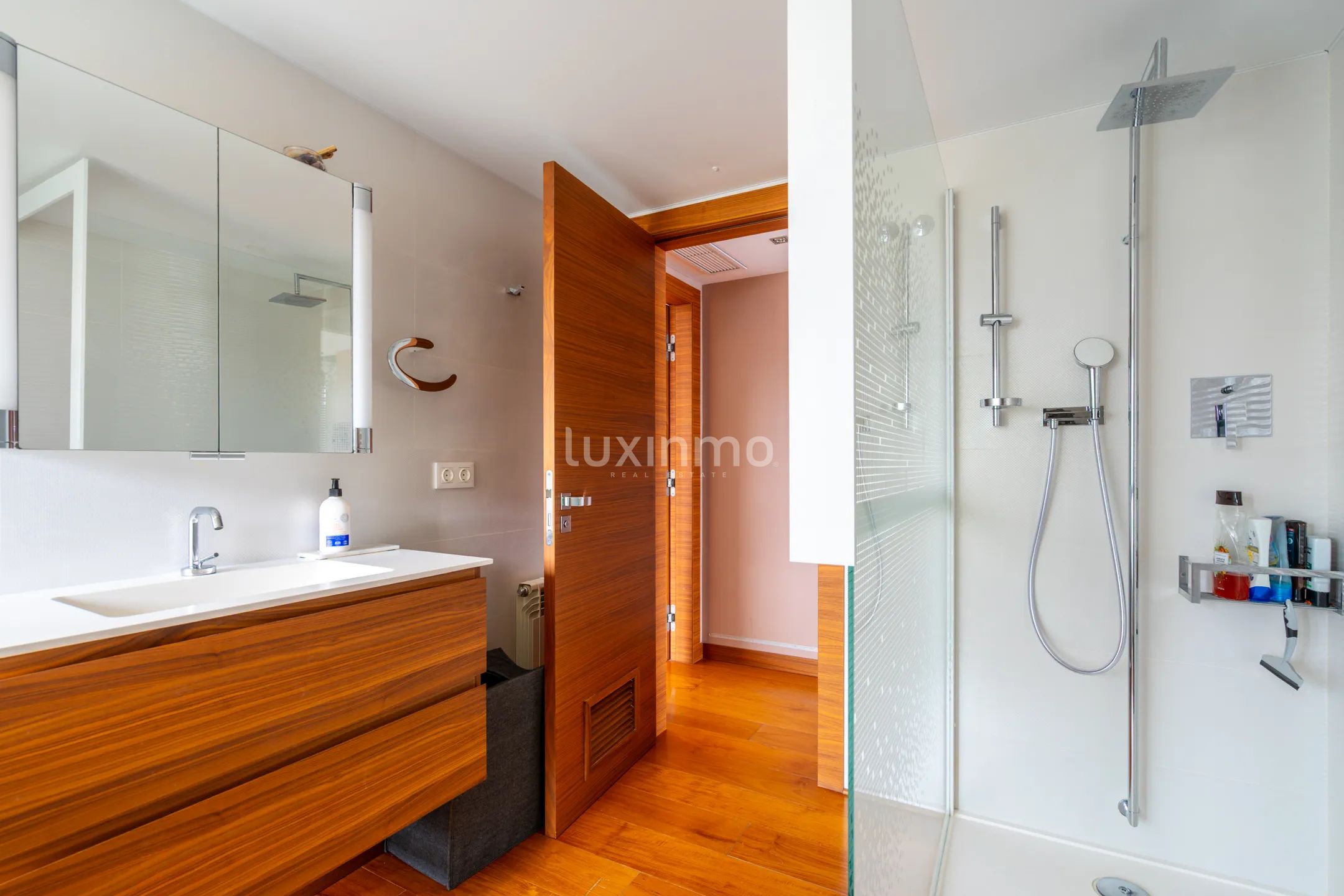 Stunning flat with open views to the sea in Playa de Levante Benidorm — photo 19