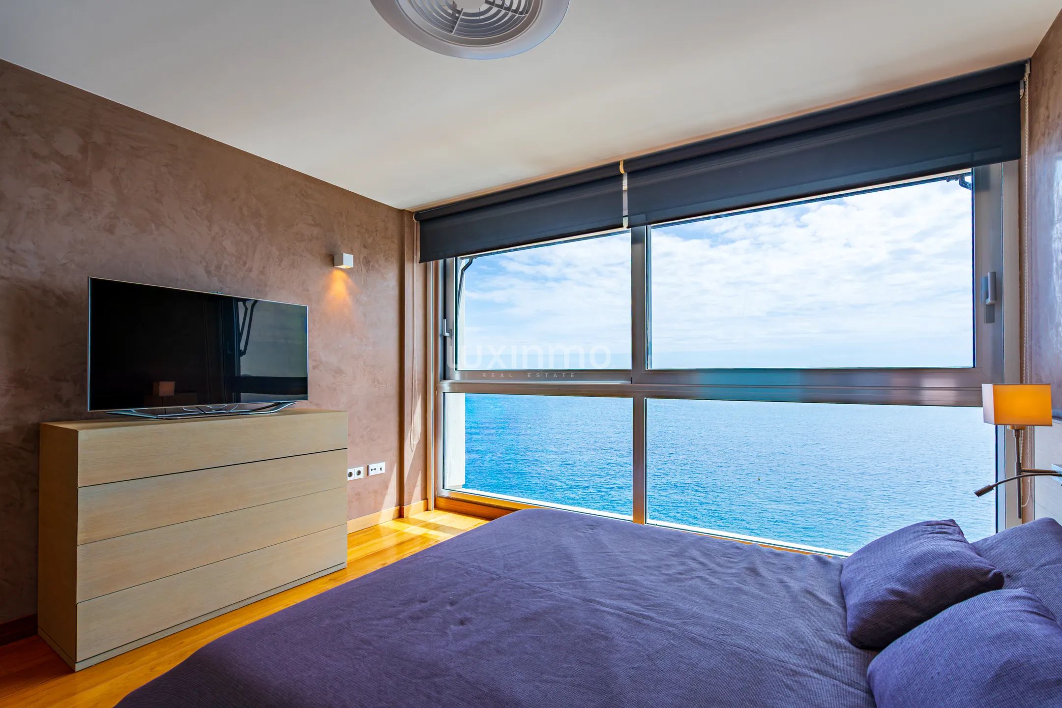 Stunning flat with open views to the sea in Playa de Levante Benidorm — photo 23