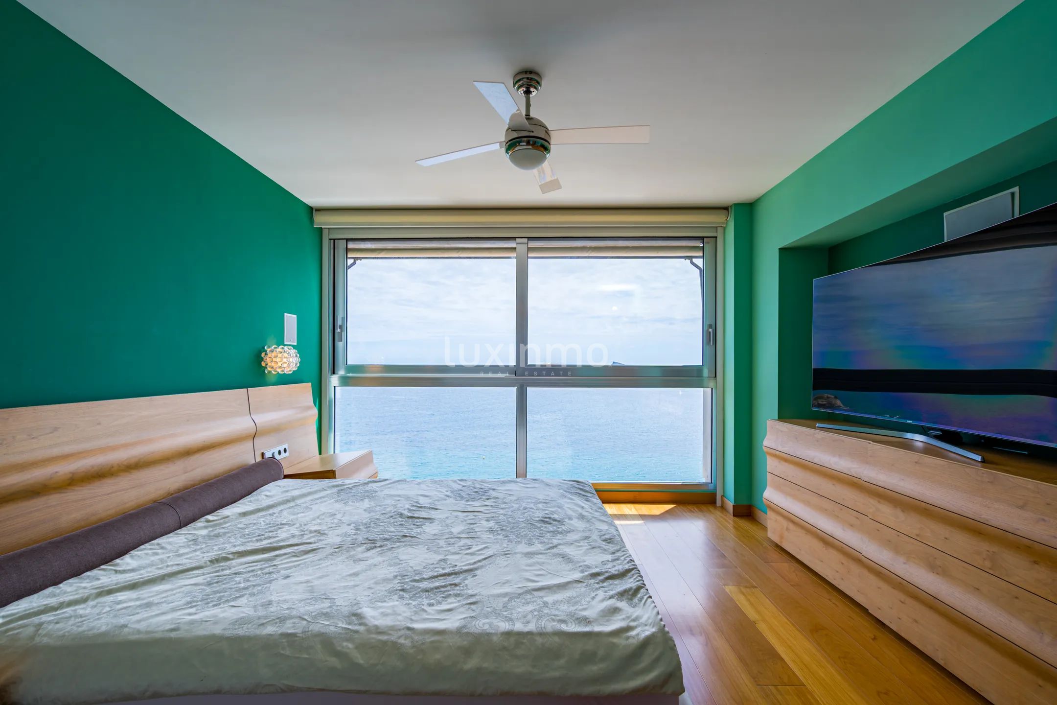 Stunning flat with open views to the sea in Playa de Levante Benidorm — photo 25