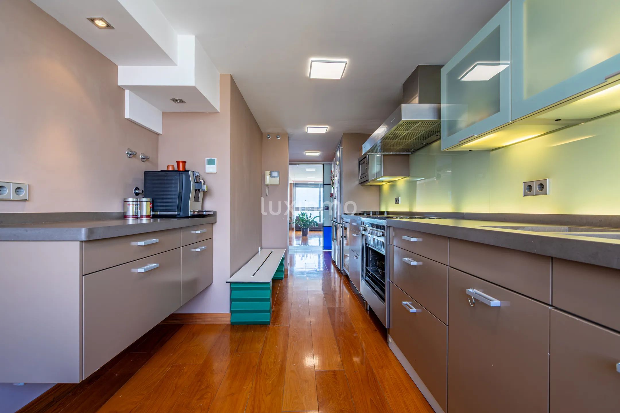 Stunning flat with open views to the sea in Playa de Levante Benidorm — photo 15