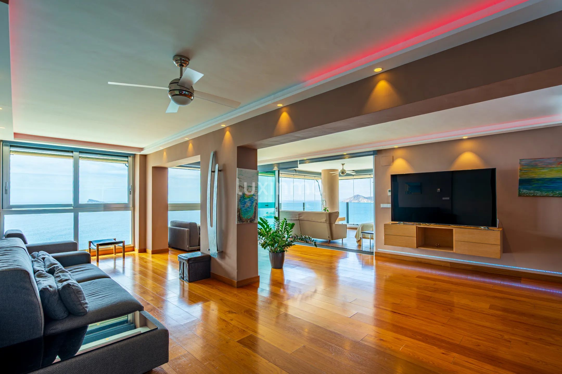 Stunning flat with open views to the sea in Playa de Levante Benidorm — photo 8