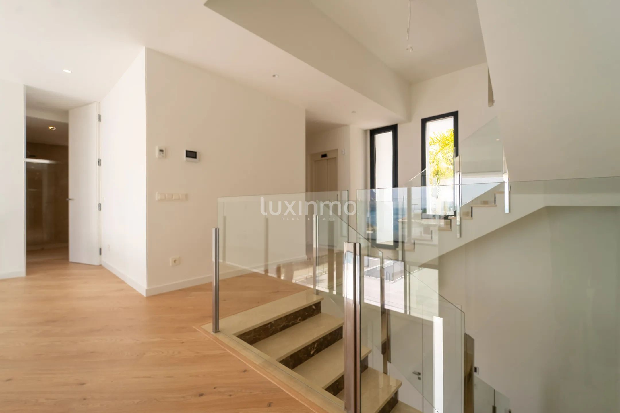 Villa moderna de lujo en segunda línea de mar en Calpe — photo 39