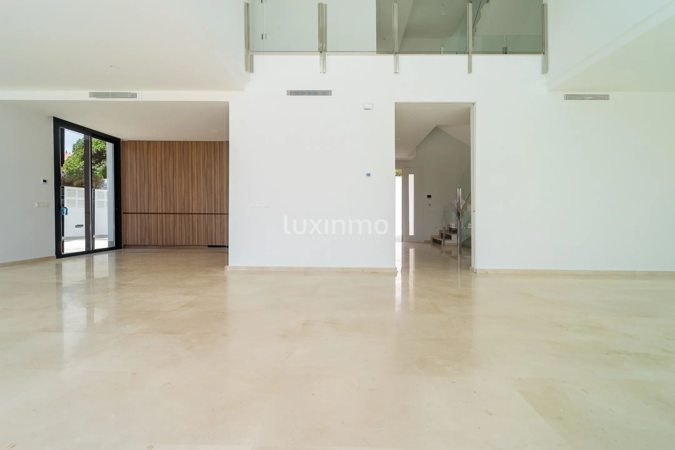 Villa moderna de lujo en segunda línea de mar en Calpe — photo 11