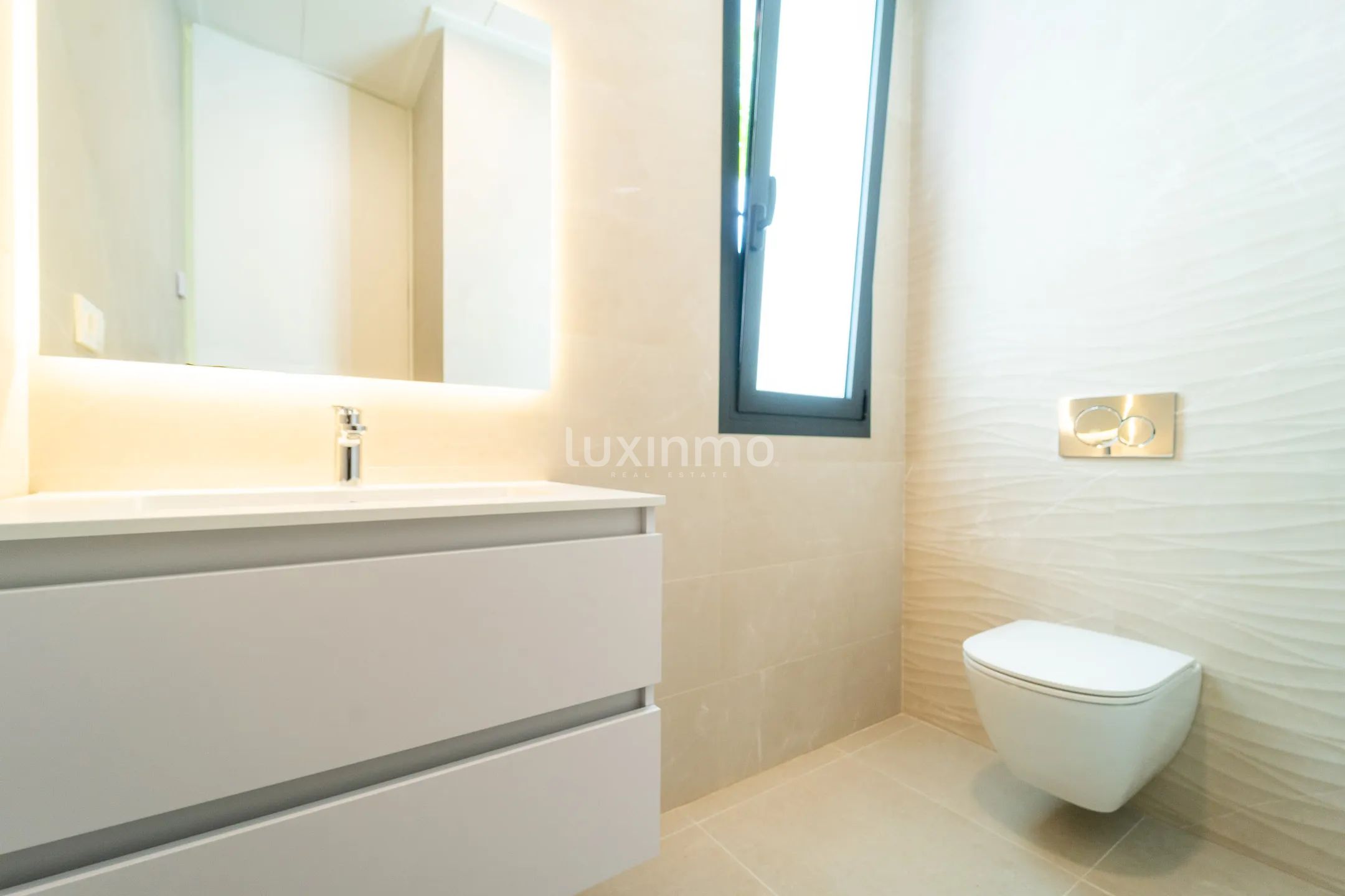 Villa moderna de lujo en segunda línea de mar en Calpe — photo 38