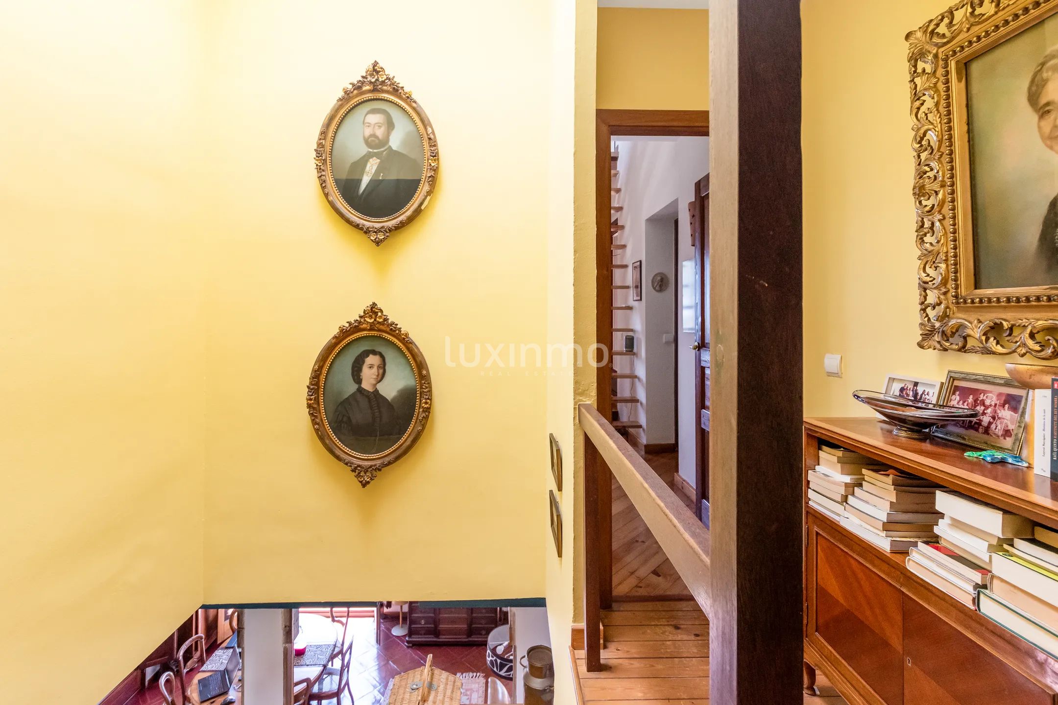 Impressionnante villa avec vue sur la mer à Mascarat — photo 22