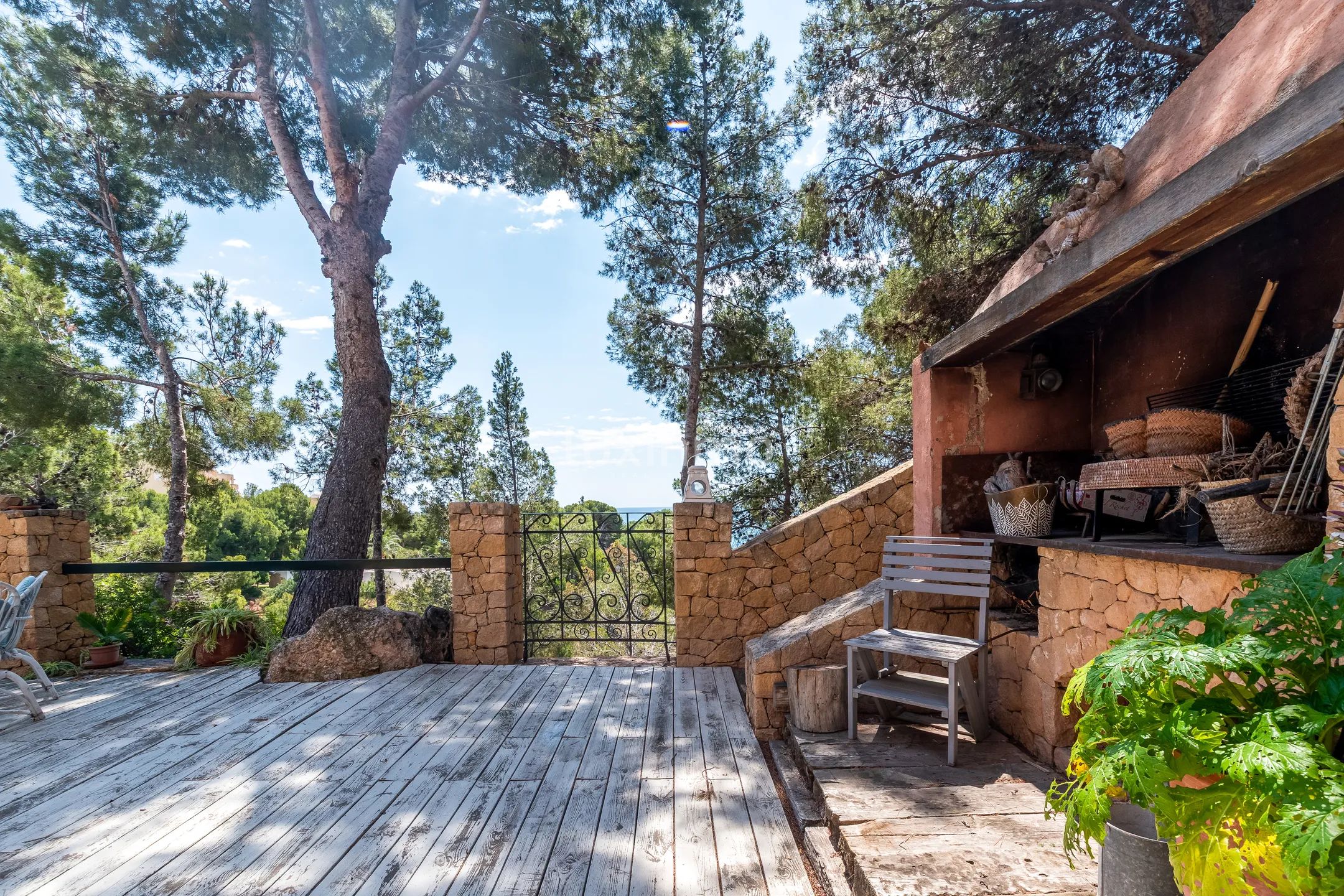 Impressive villa with sea views in Mascarat — photo 45