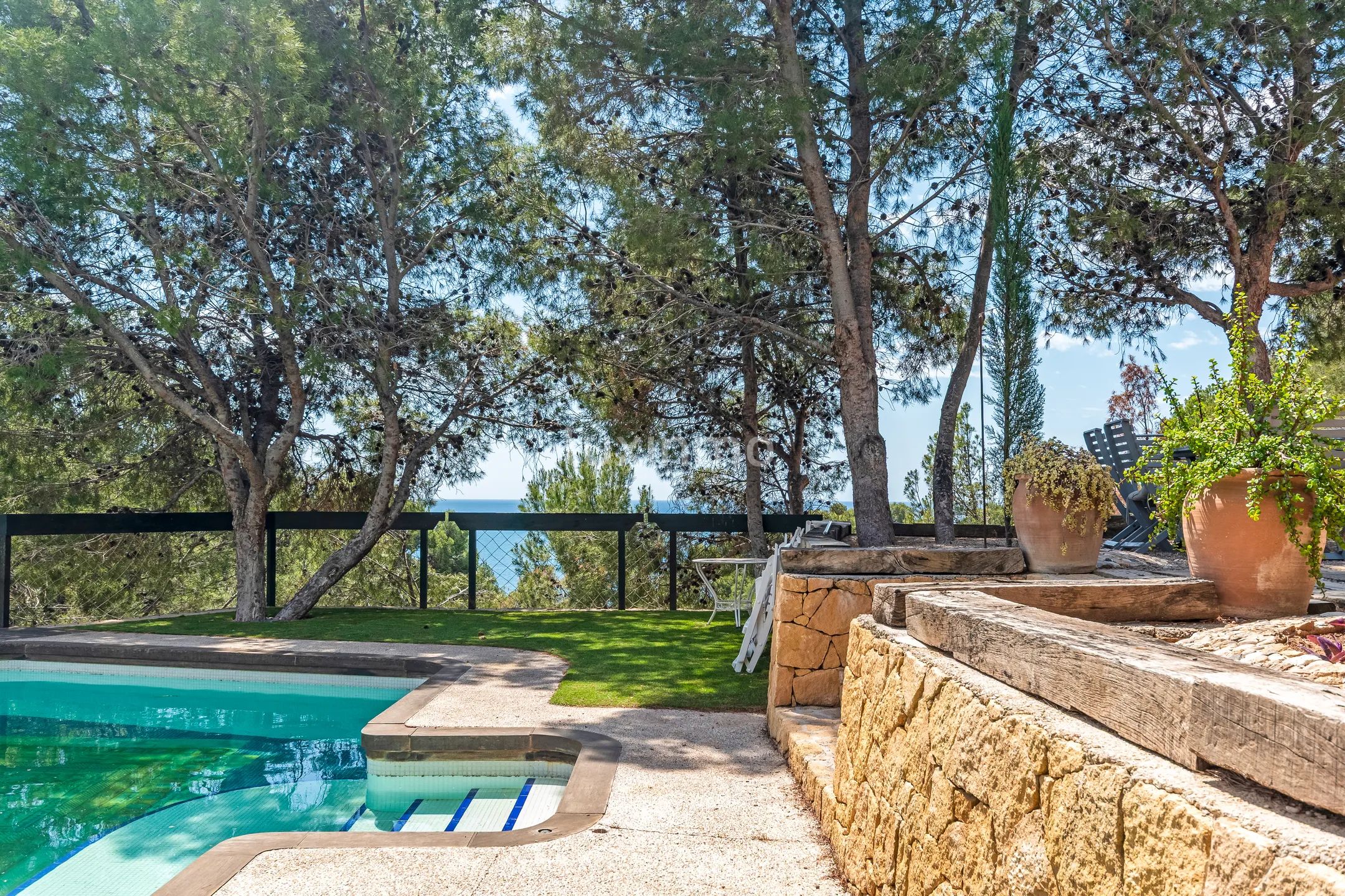 Impressive villa with sea views in Mascarat — photo 50