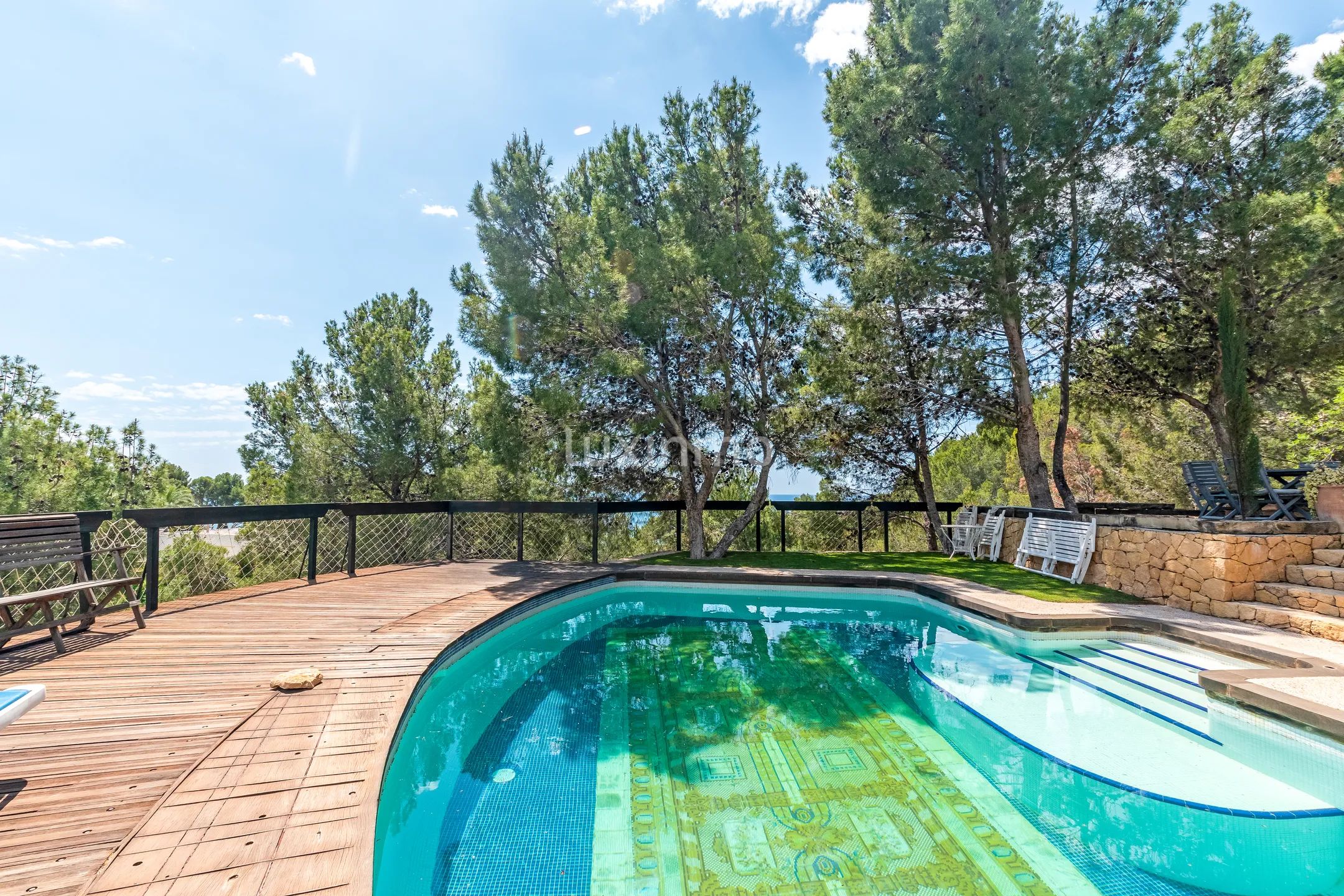 Impressive villa with sea views in Mascarat — photo 32