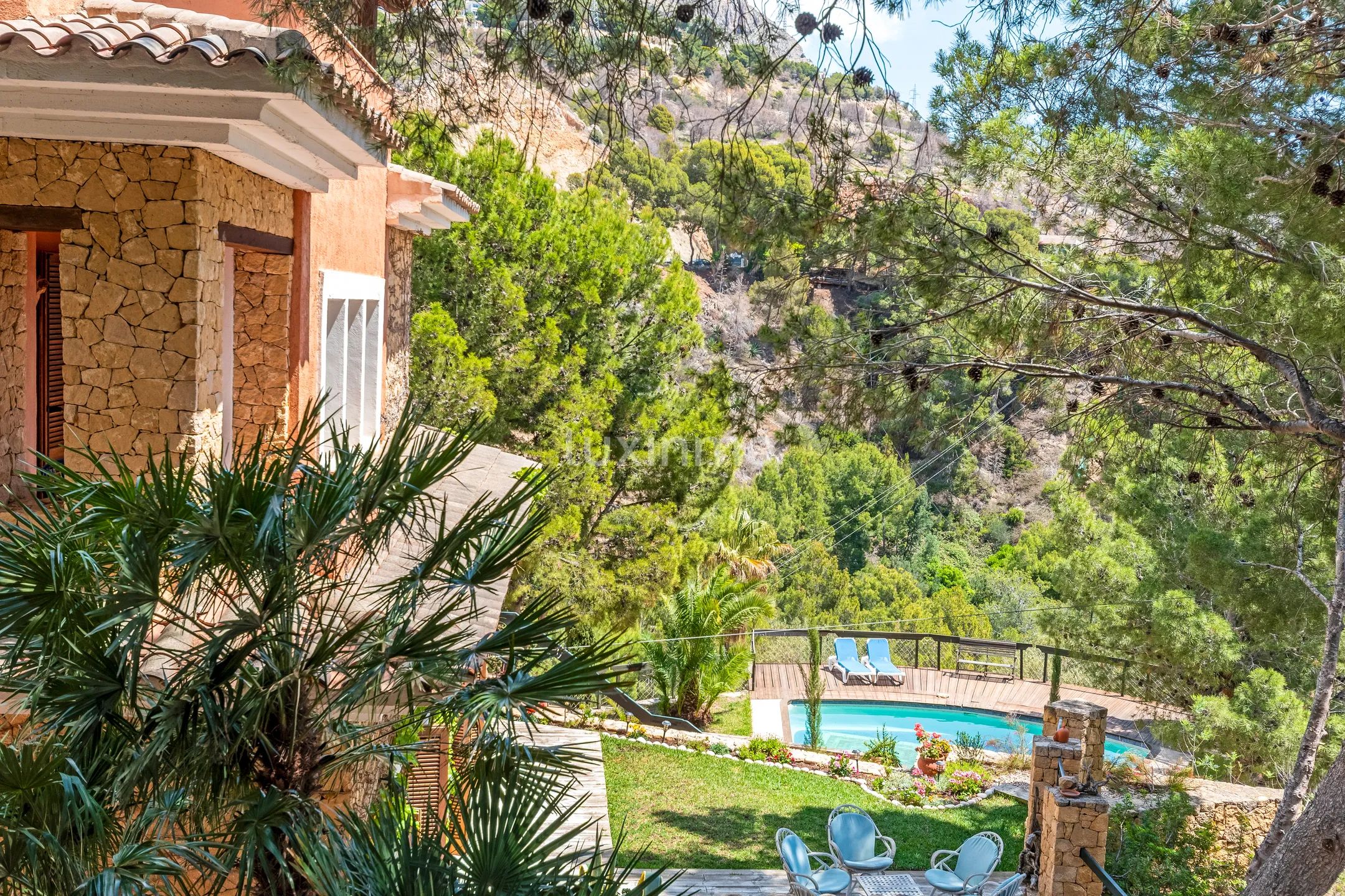 Impressive villa with sea views in Mascarat — photo 6