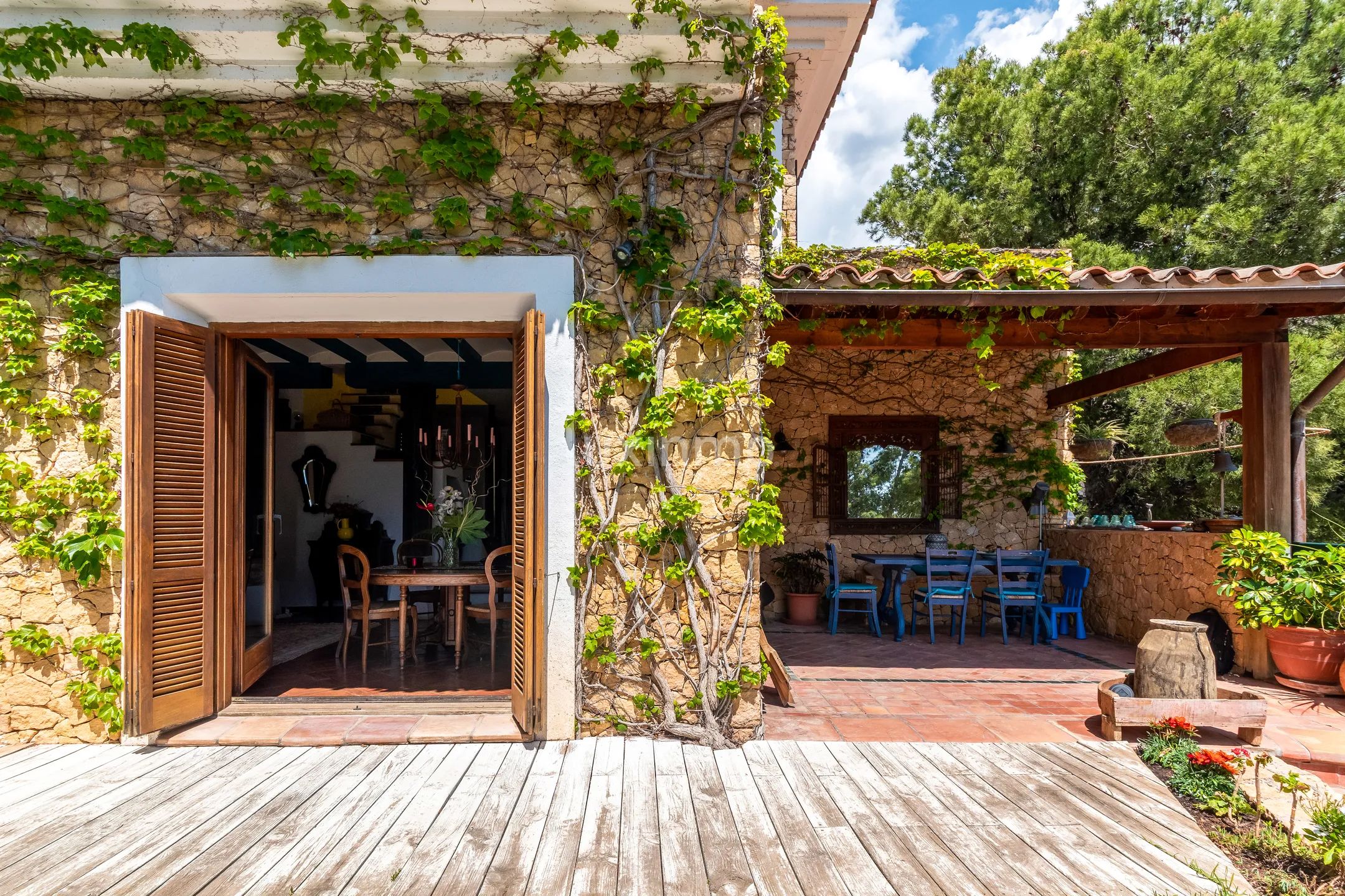Impressive villa with sea views in Mascarat — photo 8