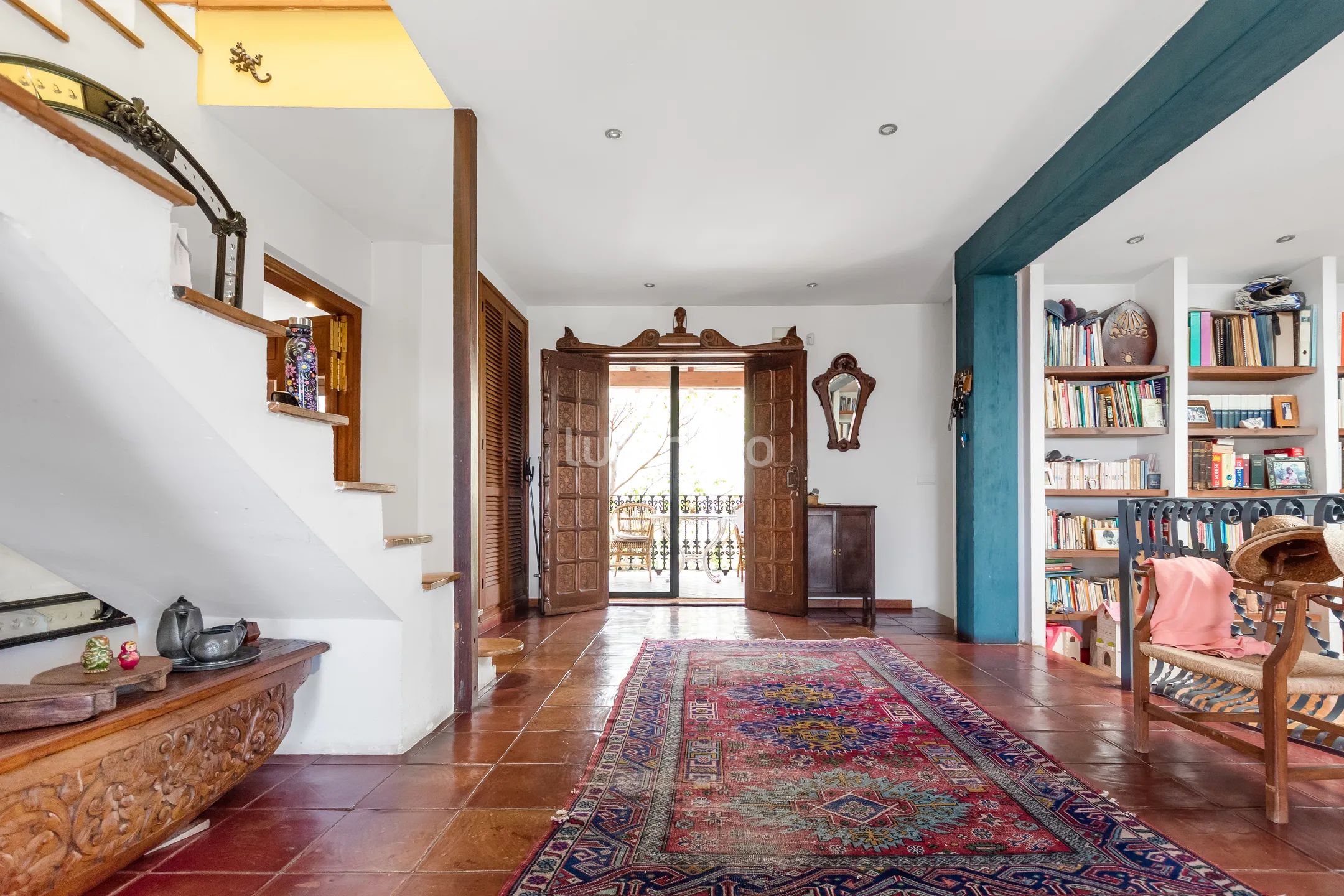 Impressive villa with sea views in Mascarat — photo 7