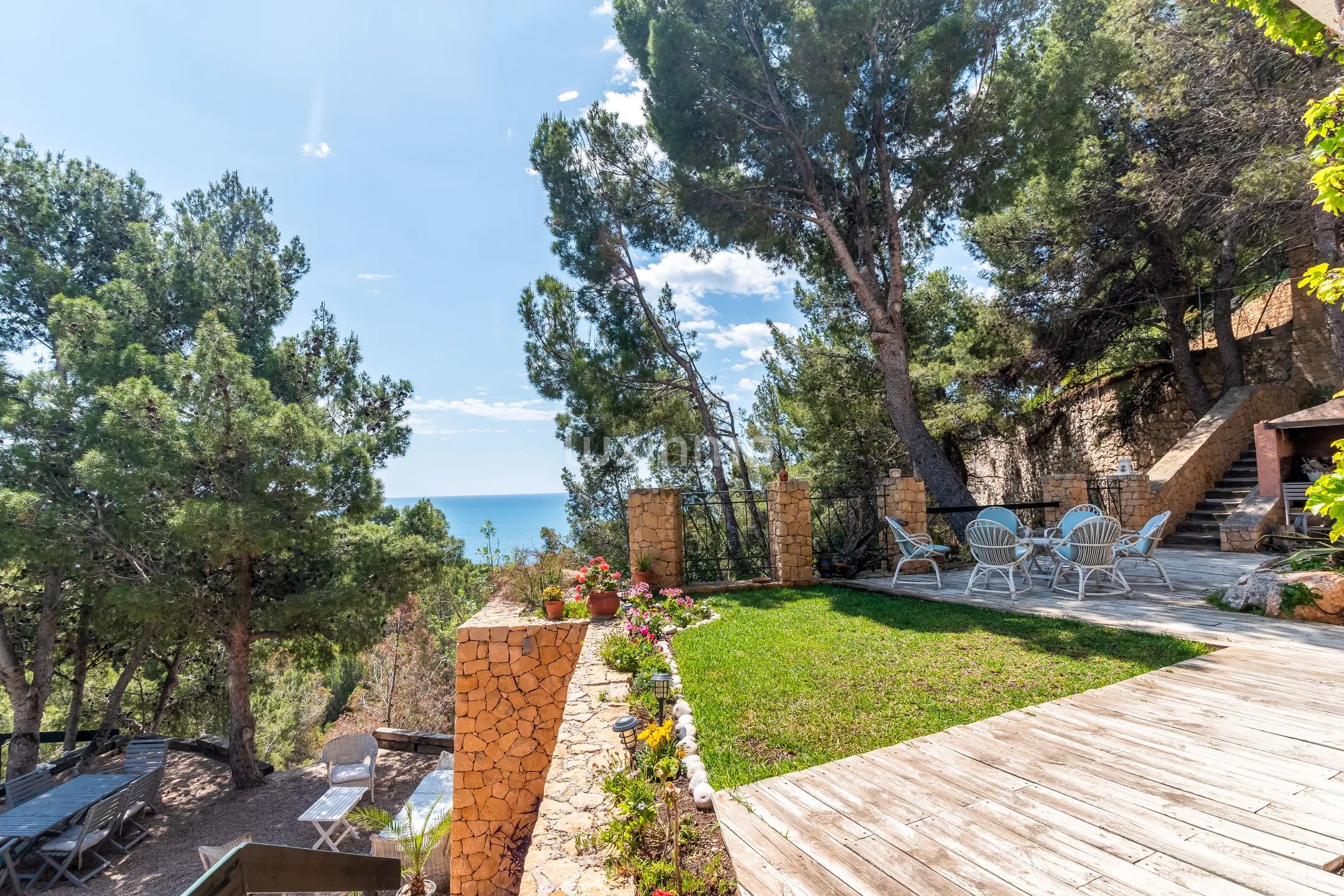 Impressive villa with sea views in Mascarat — photo 49