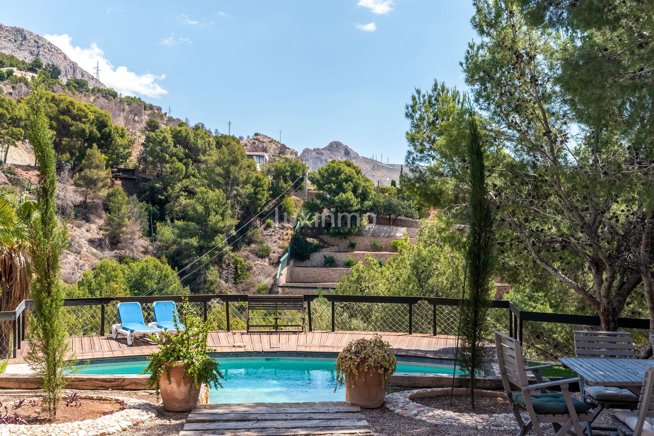 Impressive villa with sea views in Mascarat — photo 28