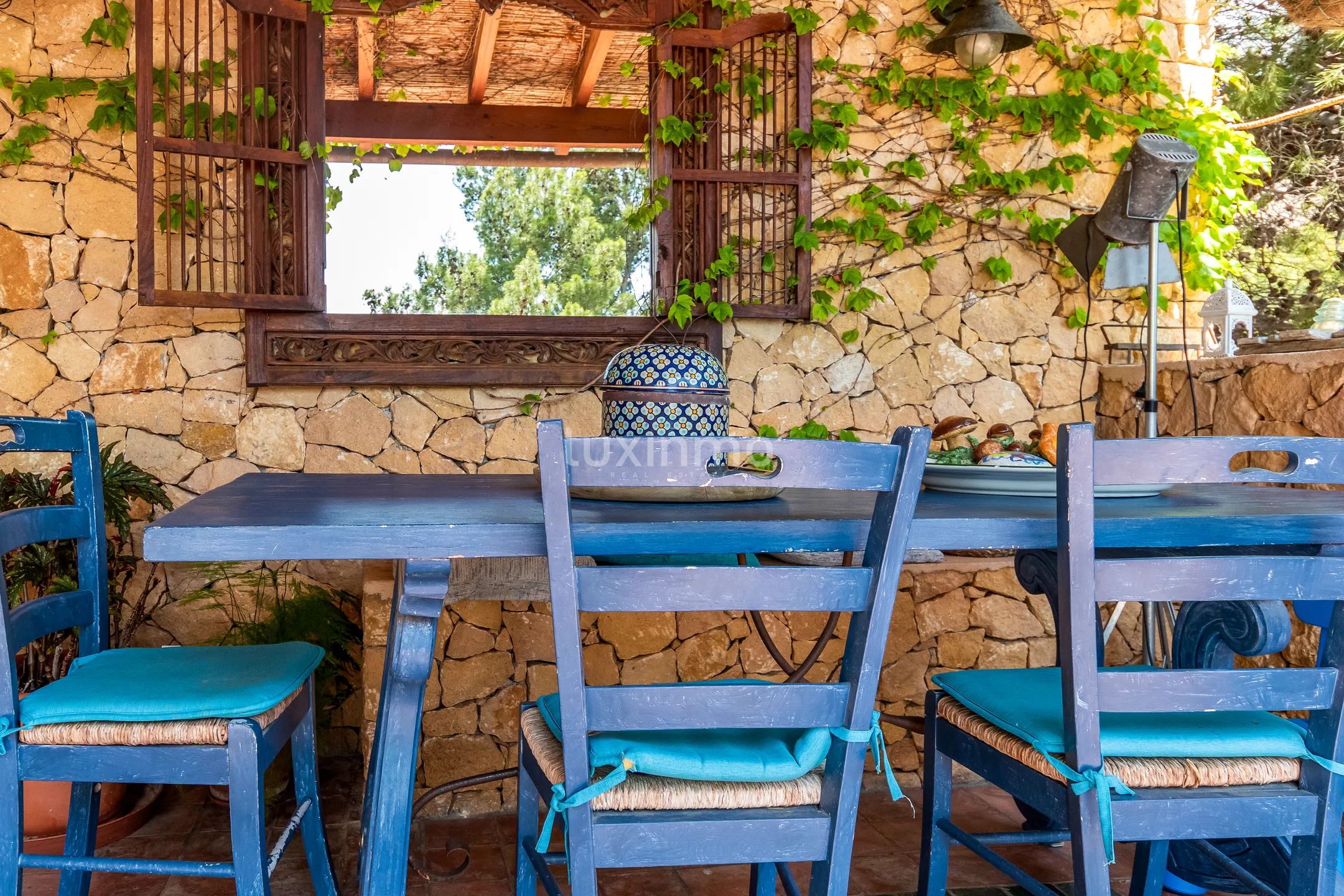 Impressionnante villa avec vue sur la mer à Mascarat — photo 34