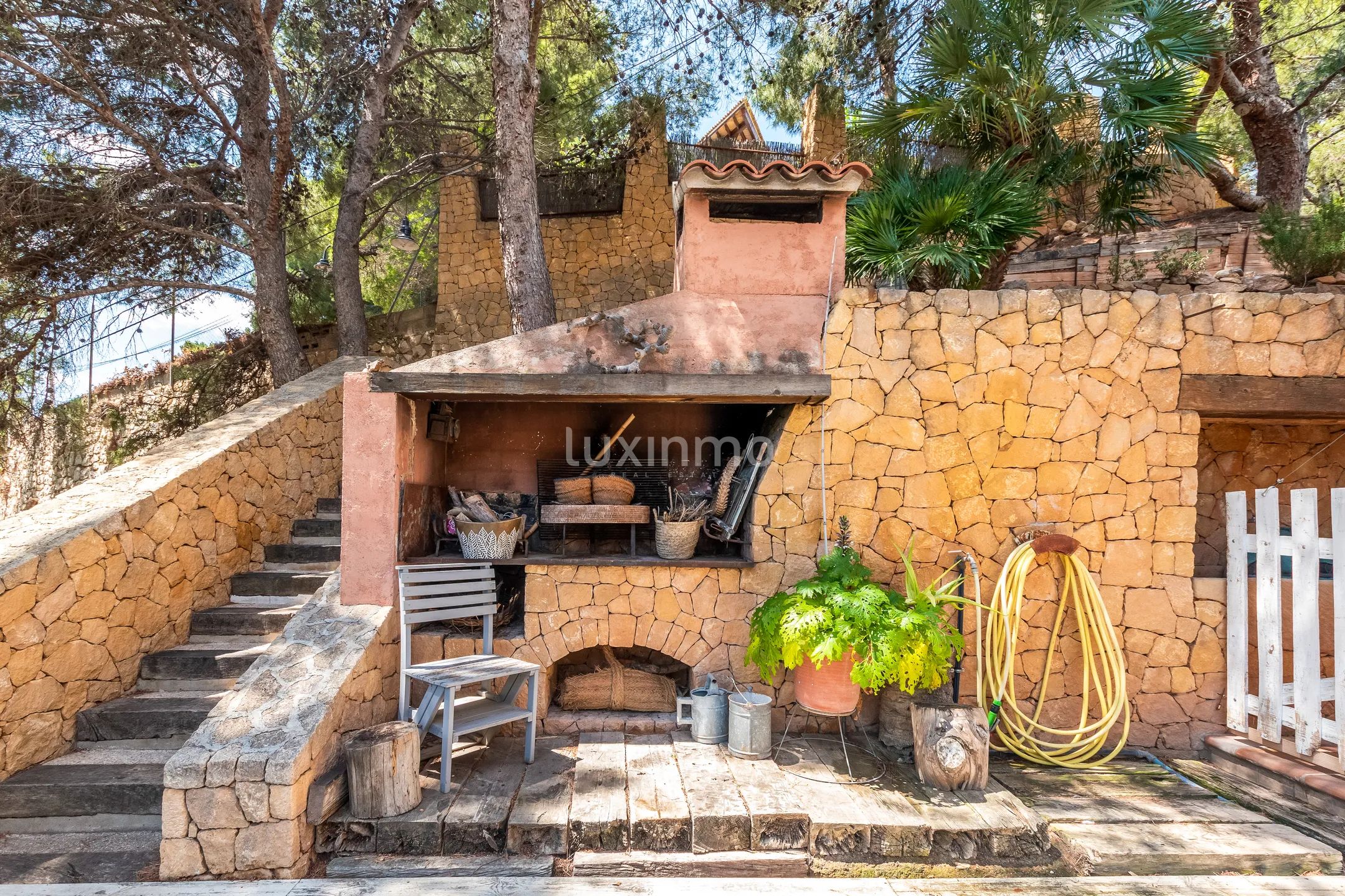 Impressive villa with sea views in Mascarat — photo 48