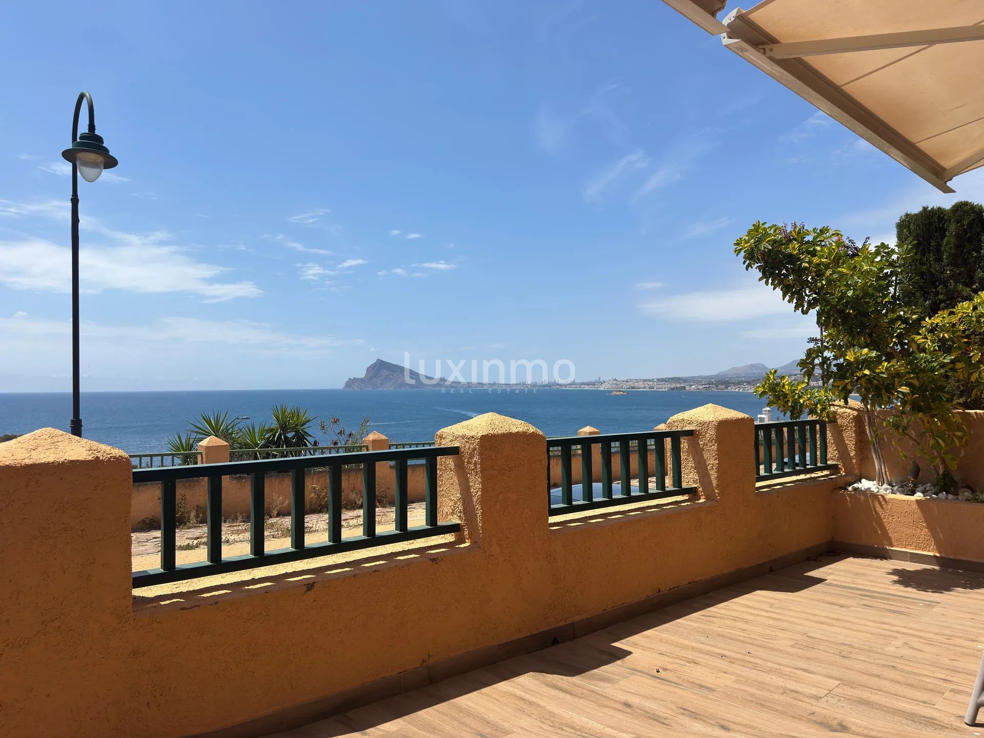 Nowoczesny apartament z 2 sypialniami i widokiem na morze w Mascarat, Altea — photo 2