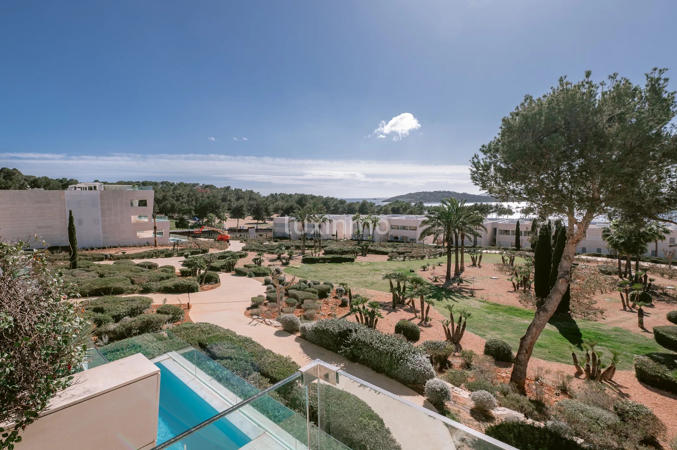Luxuriöse 3-Zimmer-Wohnung mit Meerblick in Cap Martinet, Santa Eulària — photo 27