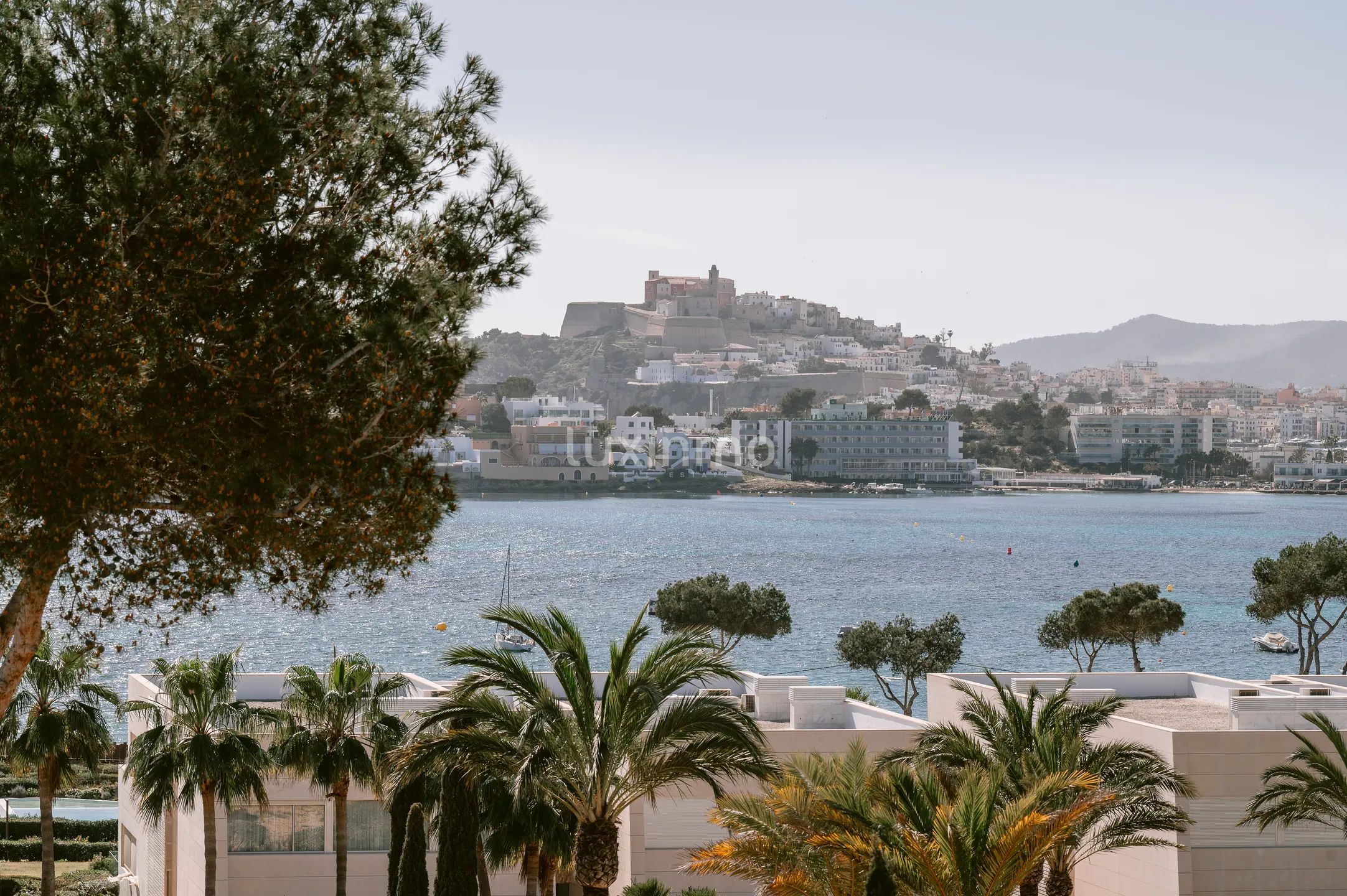 Luksusowy apartament z 3 sypialniami i widokiem na morze w Cap Martinet, Santa Eulària — photo 2