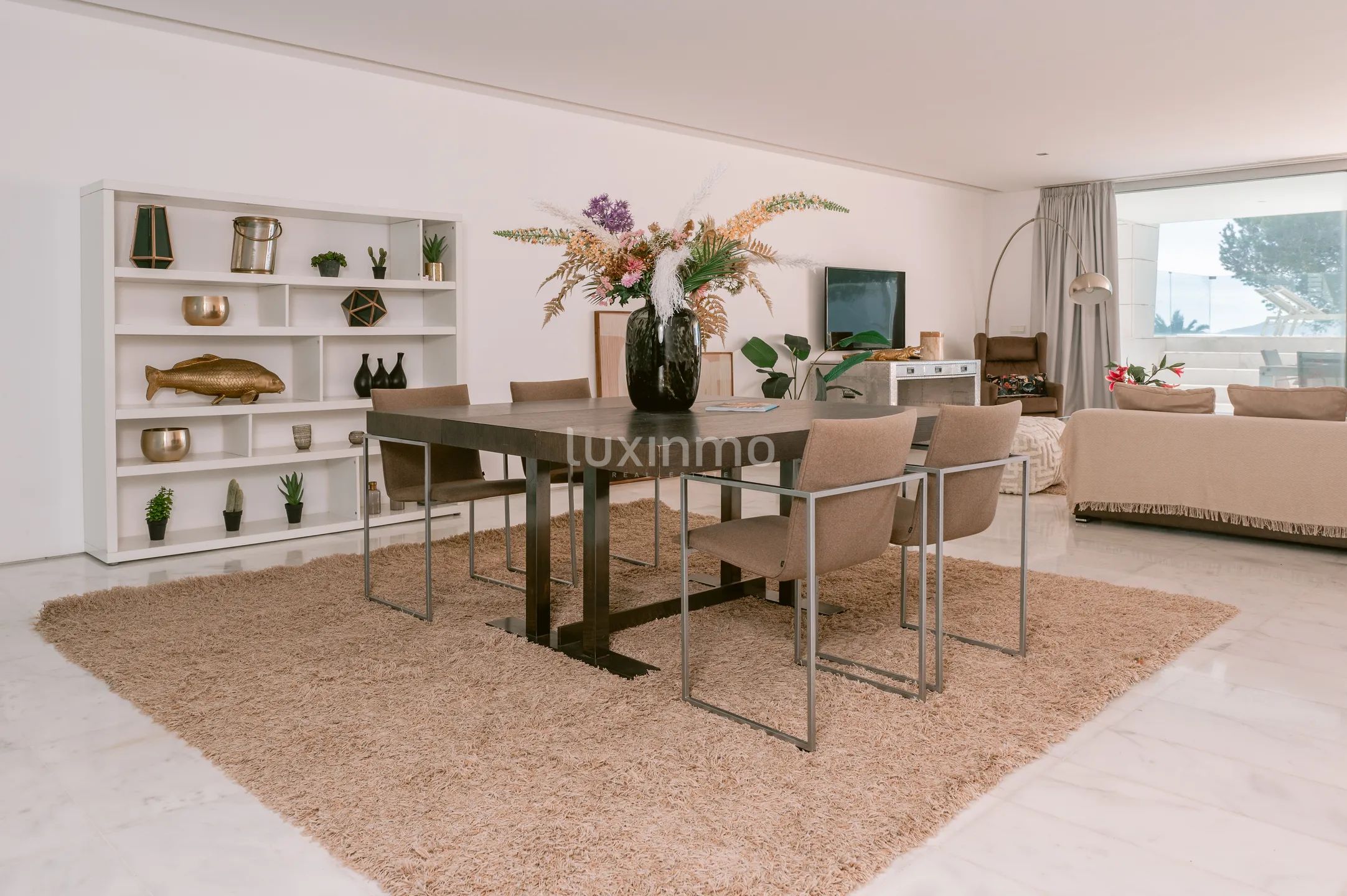 Luxuriöse 3-Zimmer-Wohnung mit Meerblick in Cap Martinet, Santa Eulària — photo 16