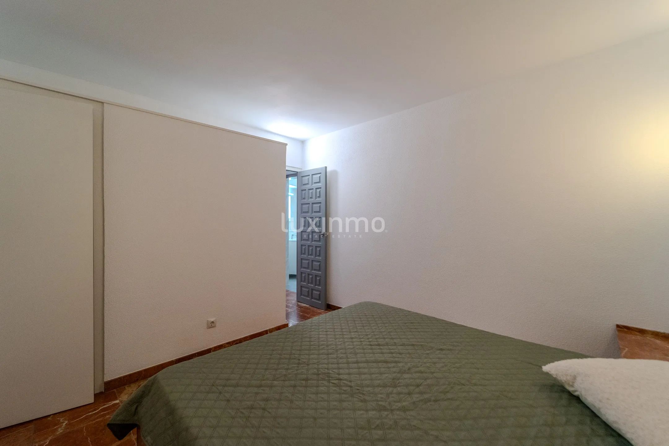 Частный дом с панорамным видом на продажу в Кальпе — photo 41