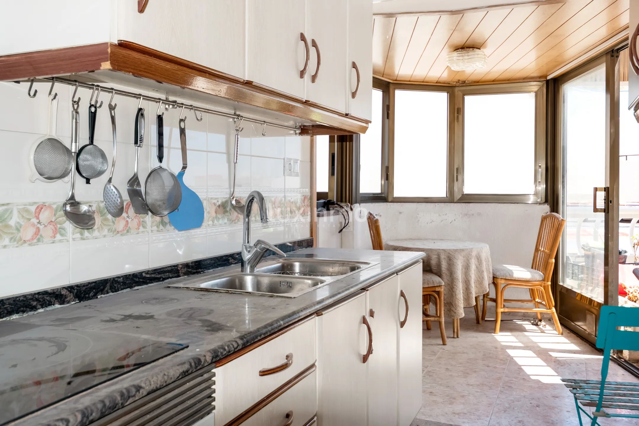 First line penthouse with sea views in playa de Poniente — photo 10