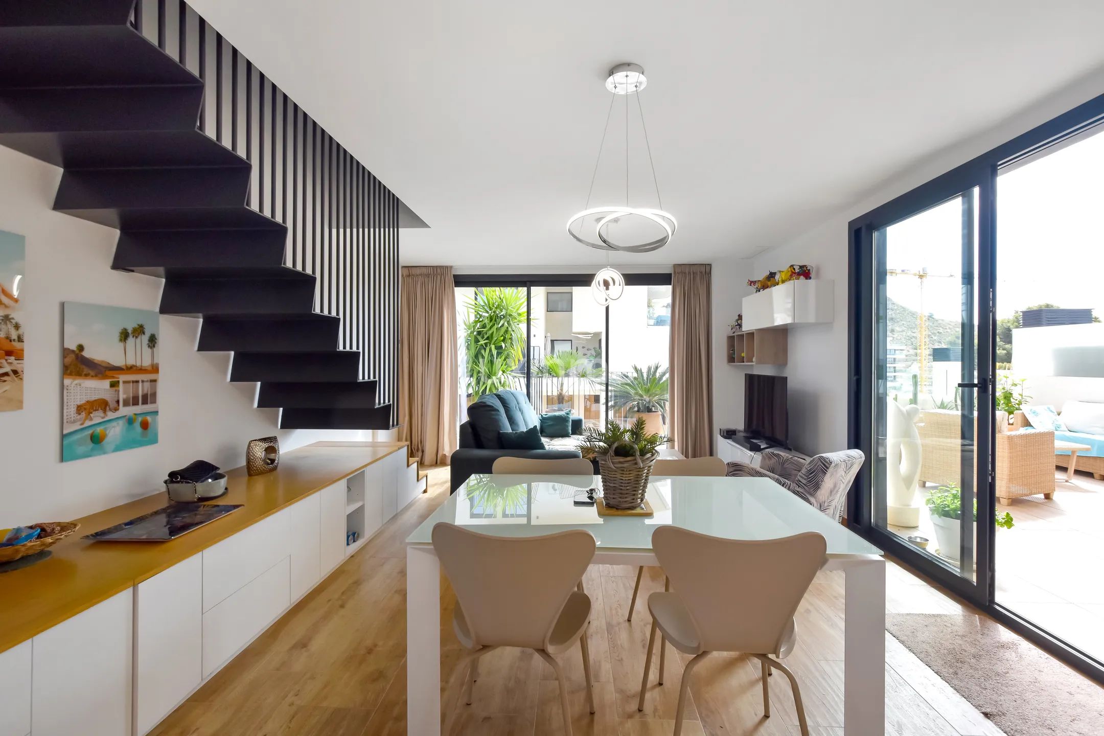 Stunning Modern Duplex for Sale Near Beach in Villajoyosa — photo 9