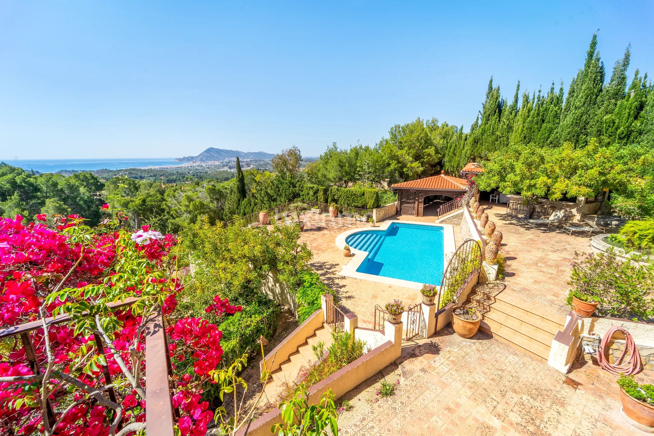Spectacular villa with sea views for sale in Altea