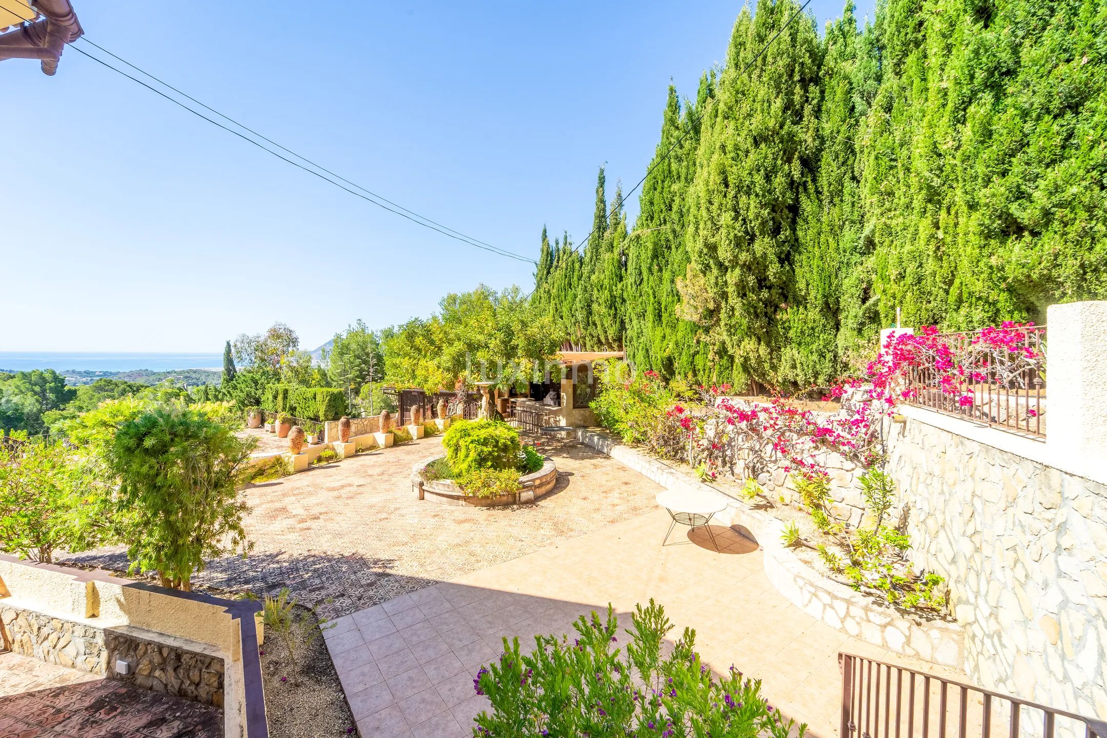 Spectacular villa with sea views for sale in Altea — photo 31