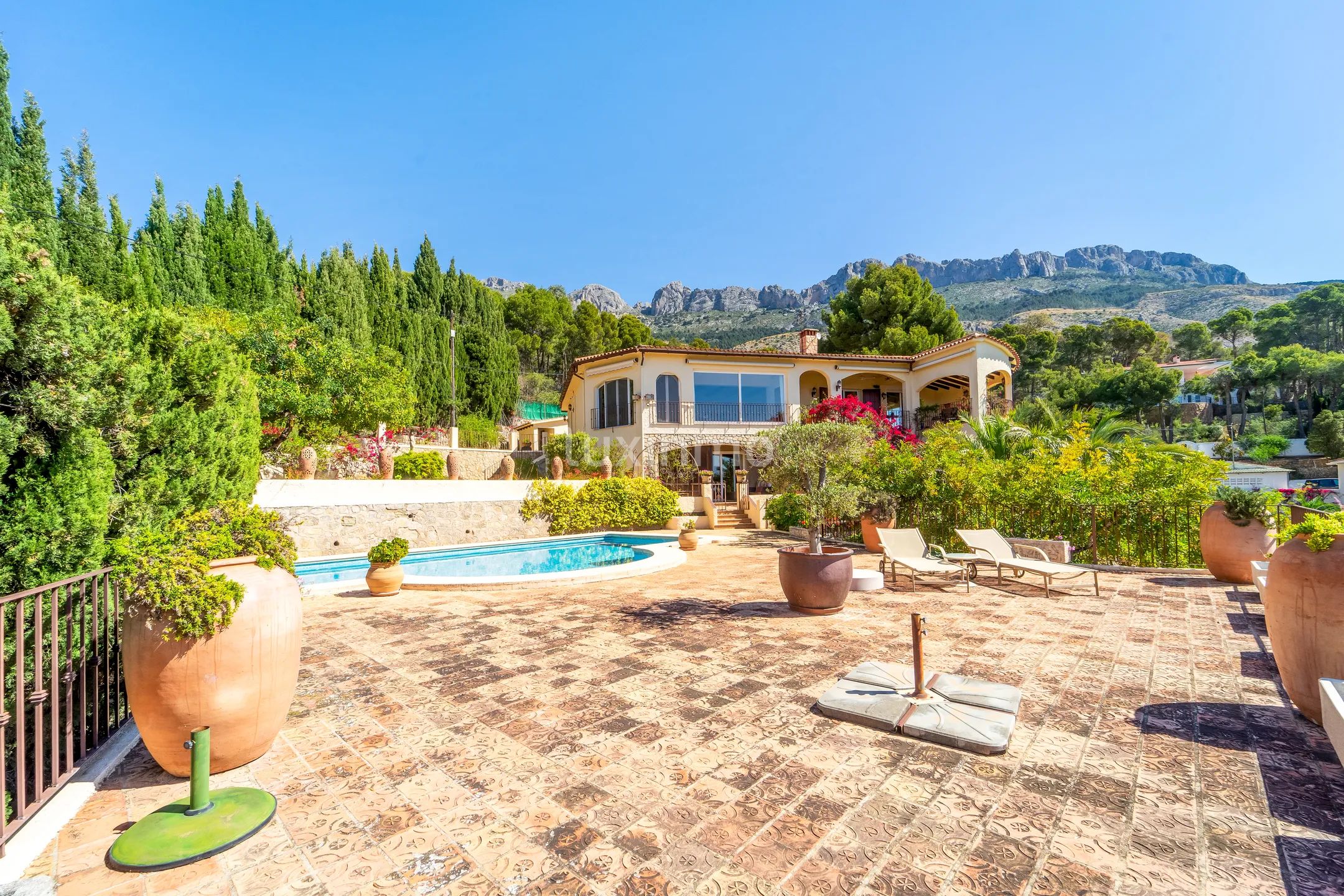 Spectacular villa with sea views for sale in Altea — photo 2
