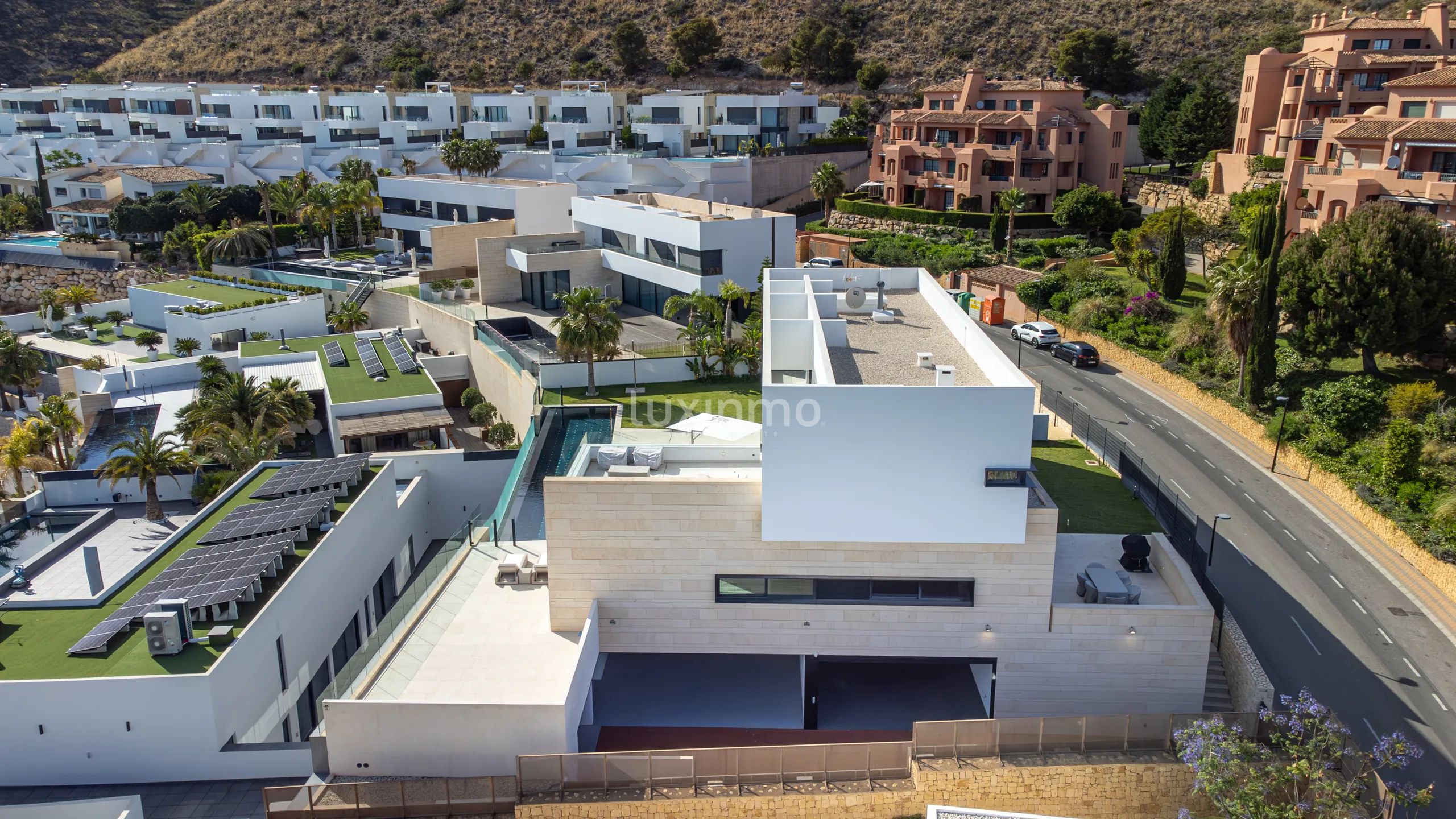 Nowoczesna willa w Siera Cortina — photo 55