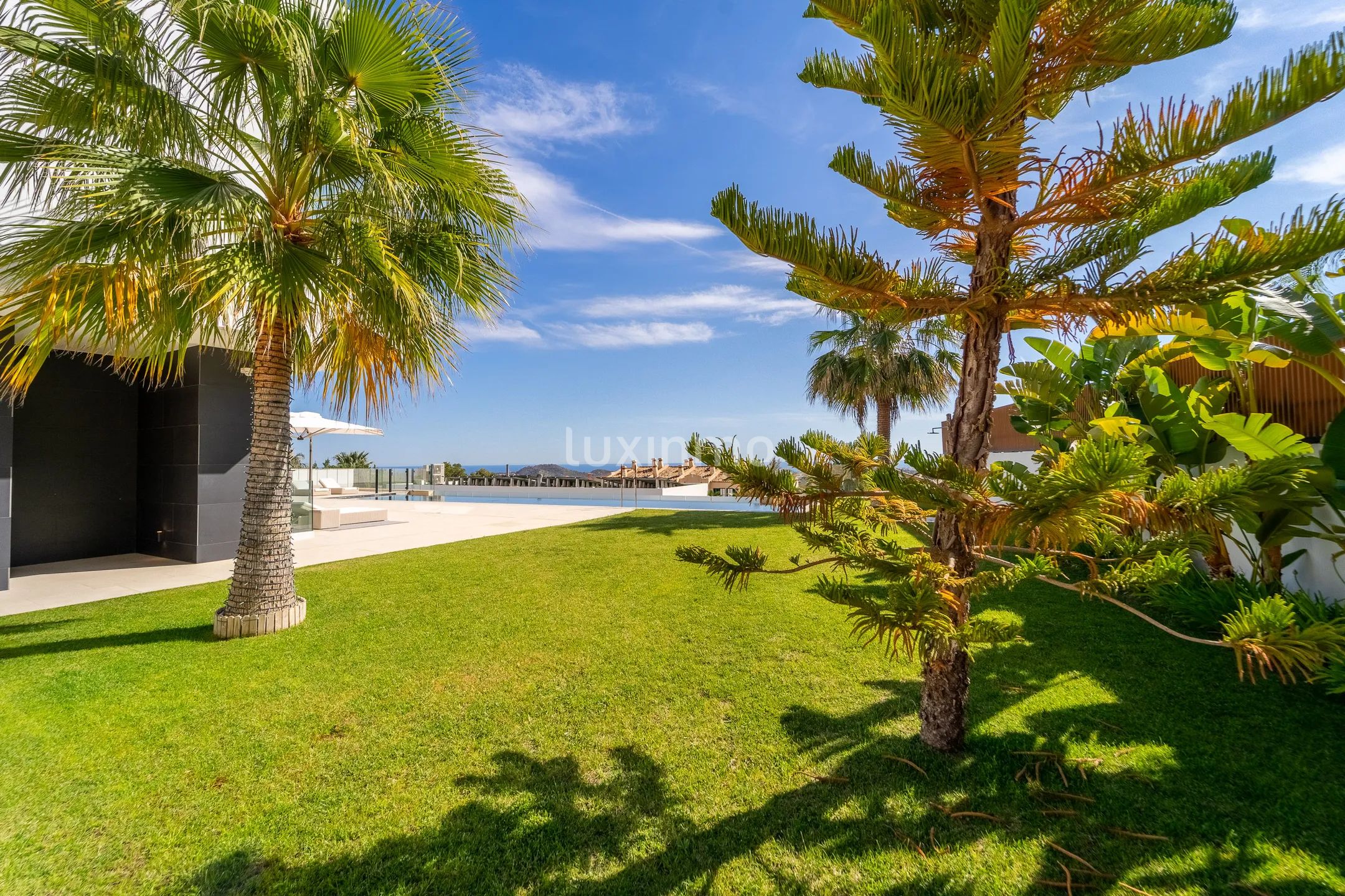 Nowoczesna willa w Siera Cortina — photo 53