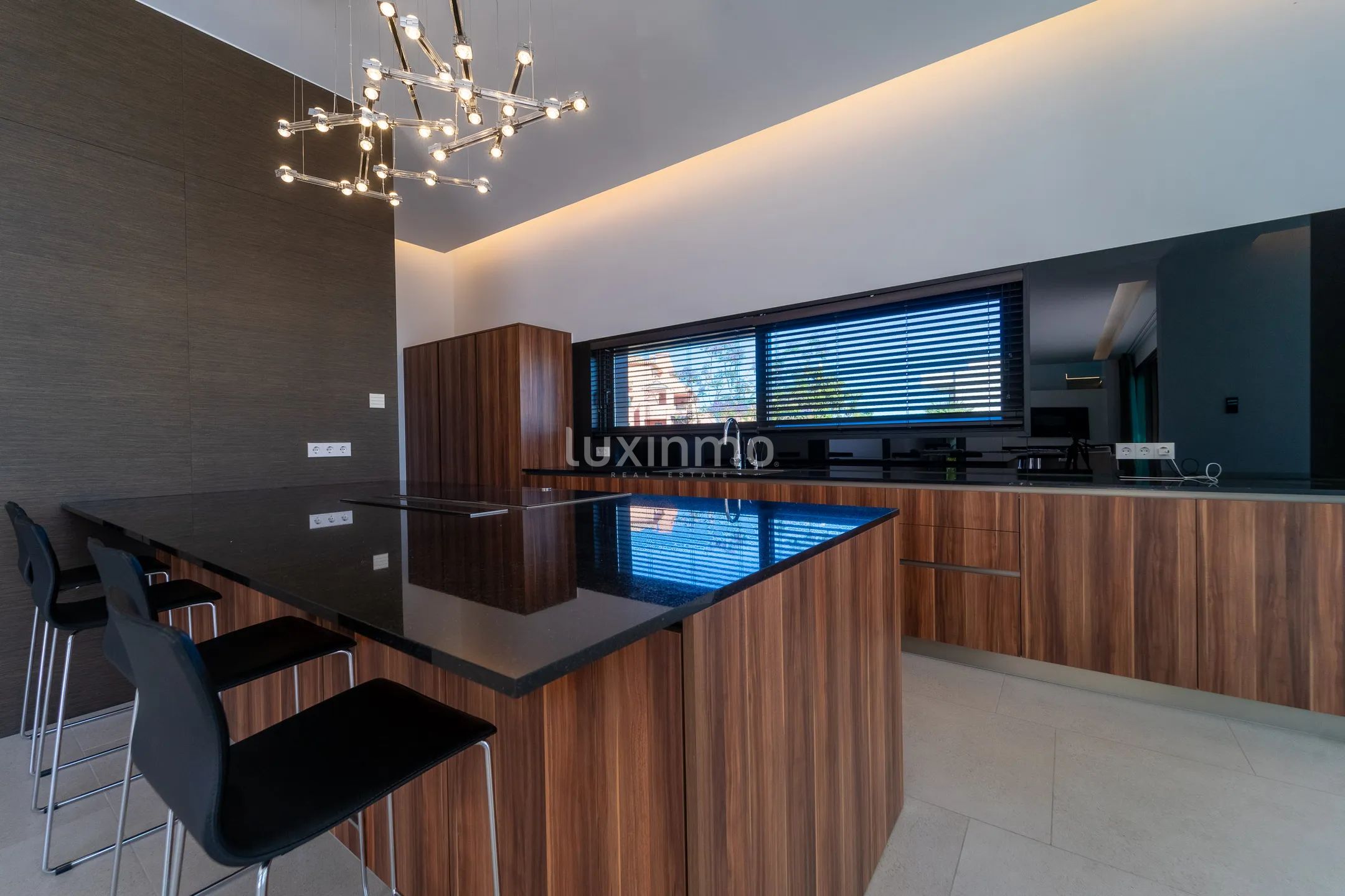 Nowoczesna willa w Siera Cortina — photo 18