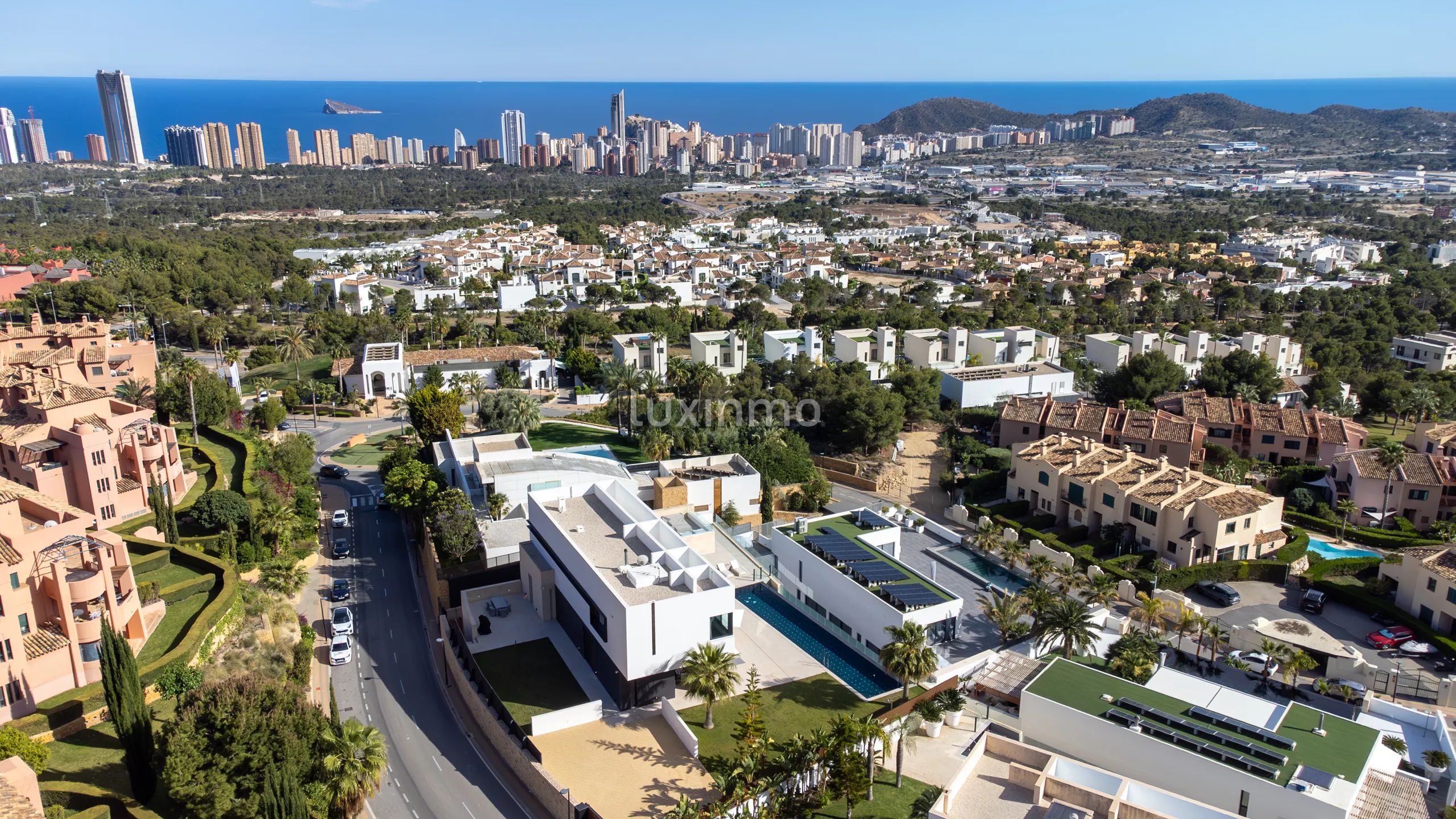 Nowoczesna willa w Siera Cortina — photo 58